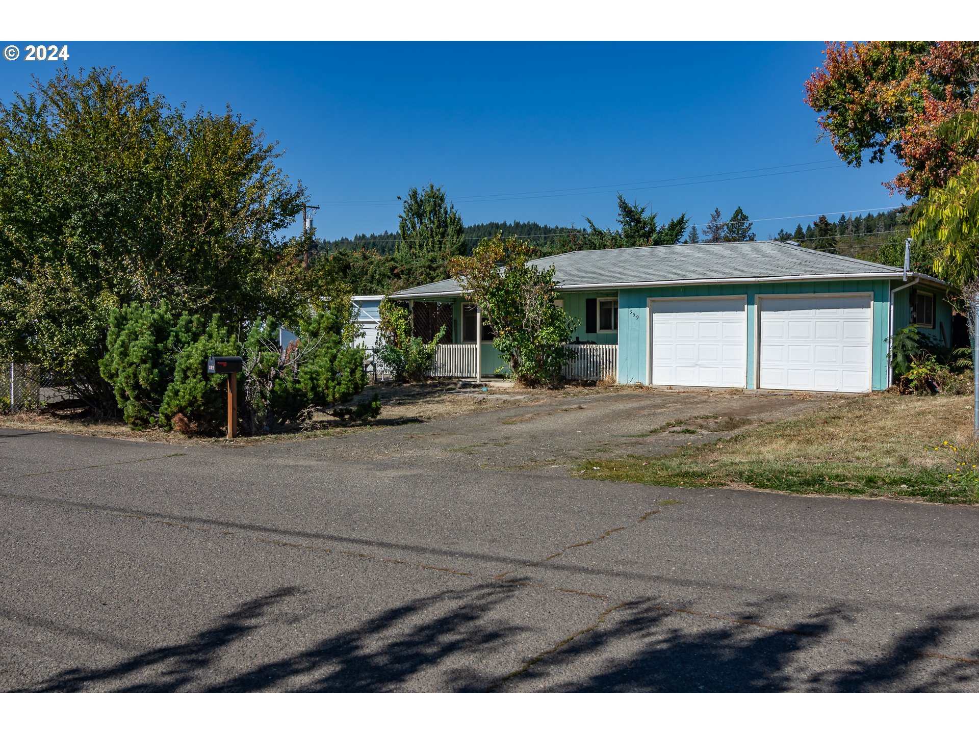 Photo of 359 SECOND AVE Sutherlin OR 97479