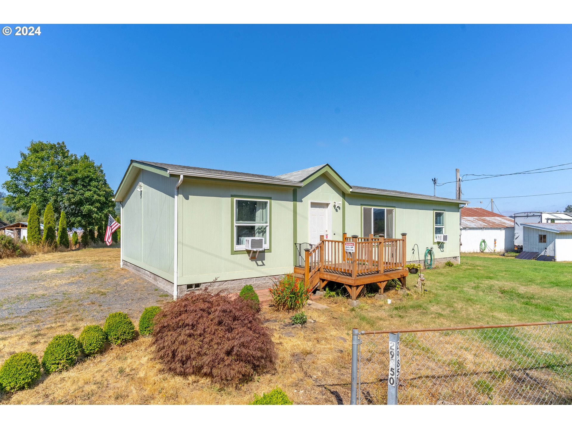 Photo of 29850 SANTIAM TERRACE RD Lebanon OR 97355