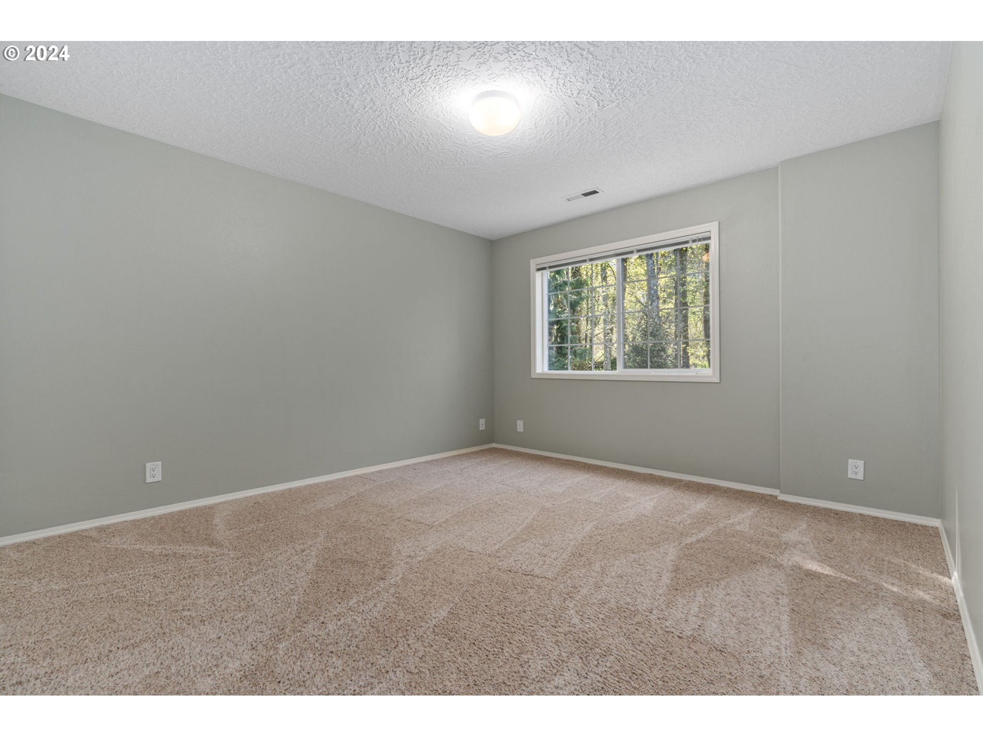 102  Inglewood Park, Longview, WA 98632