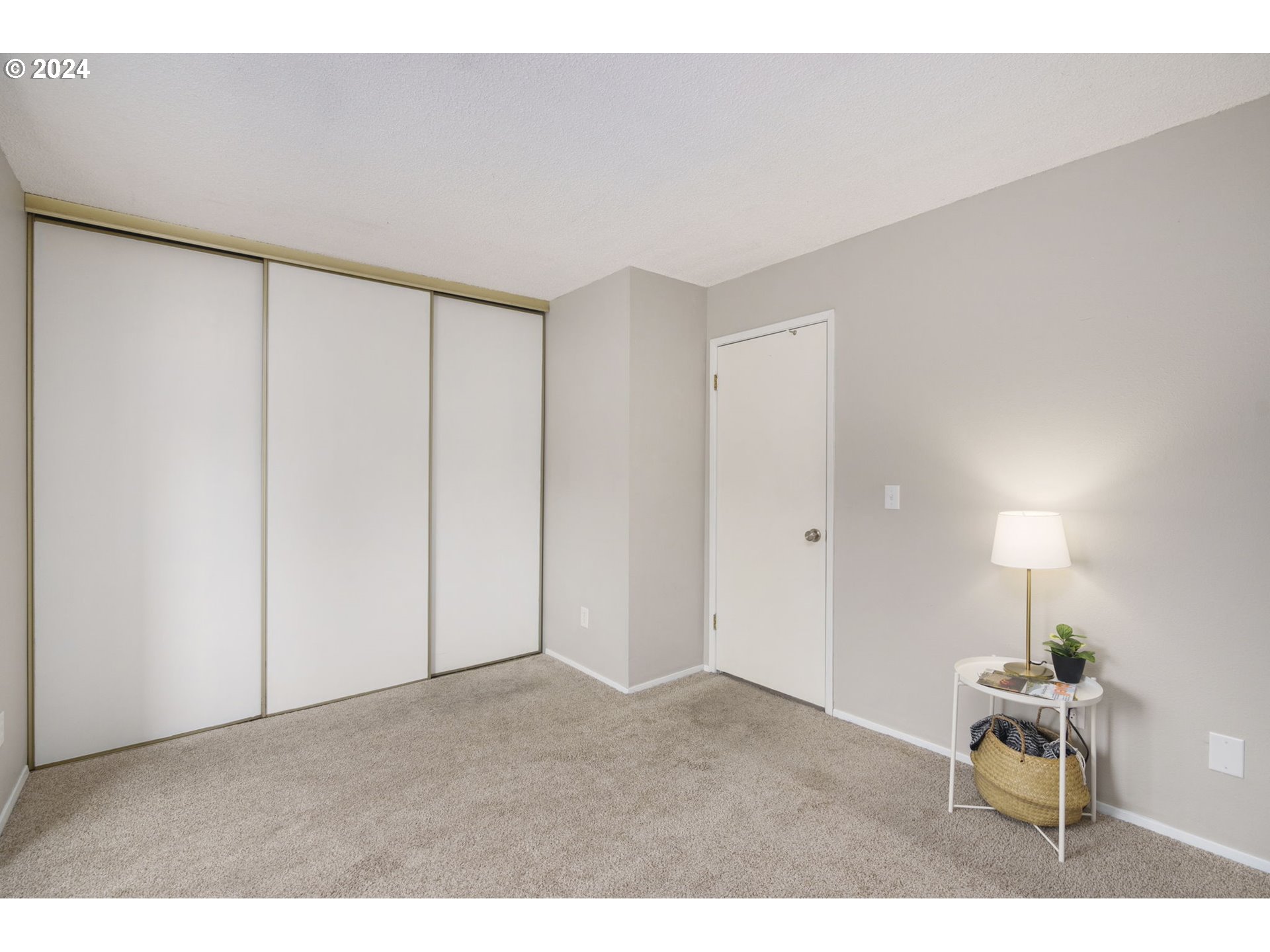 Photo #6: 24174960 Listing 