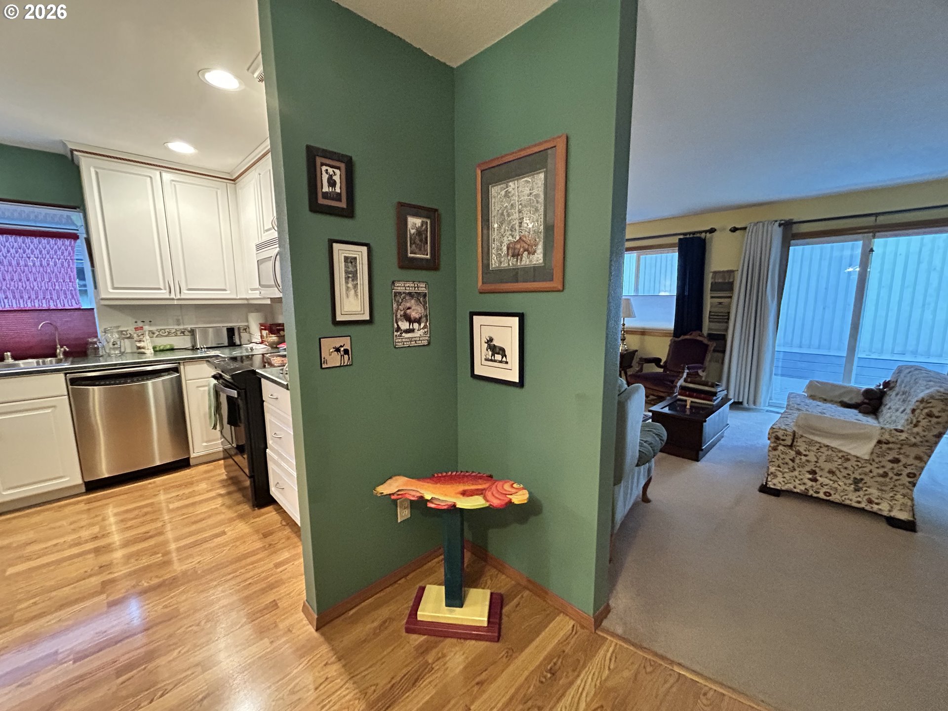 Photo #13: 241770502 Listing: Photo #13