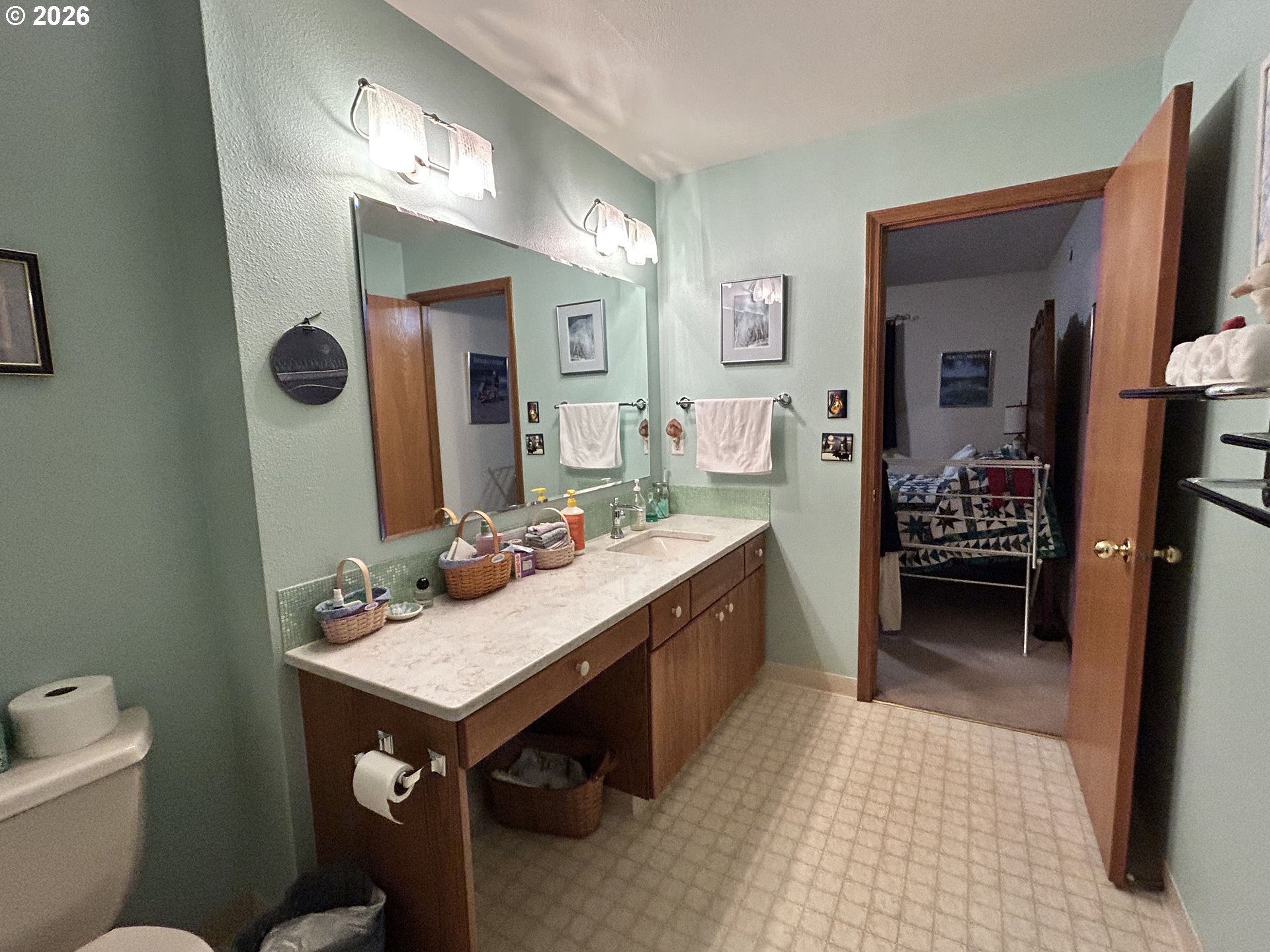 Photo #28: 241770502 Listing: Photo #28