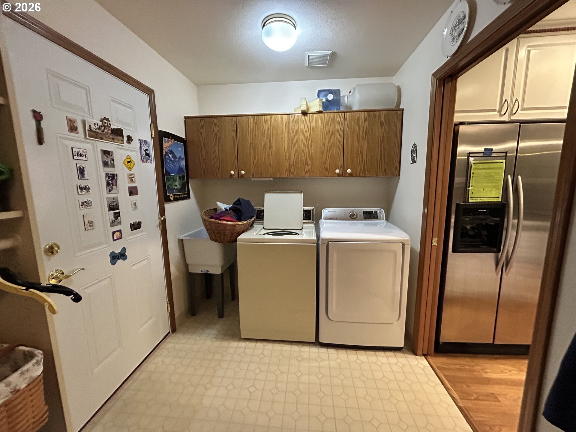 Photo #2: 241770502 Listing: Photo #2