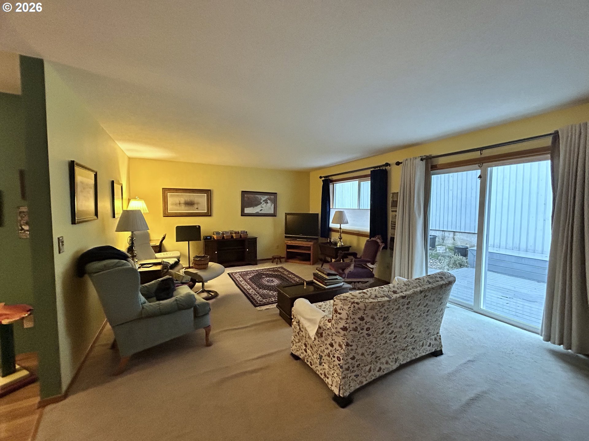 Photo #5: 241770502 Listing: Photo #5