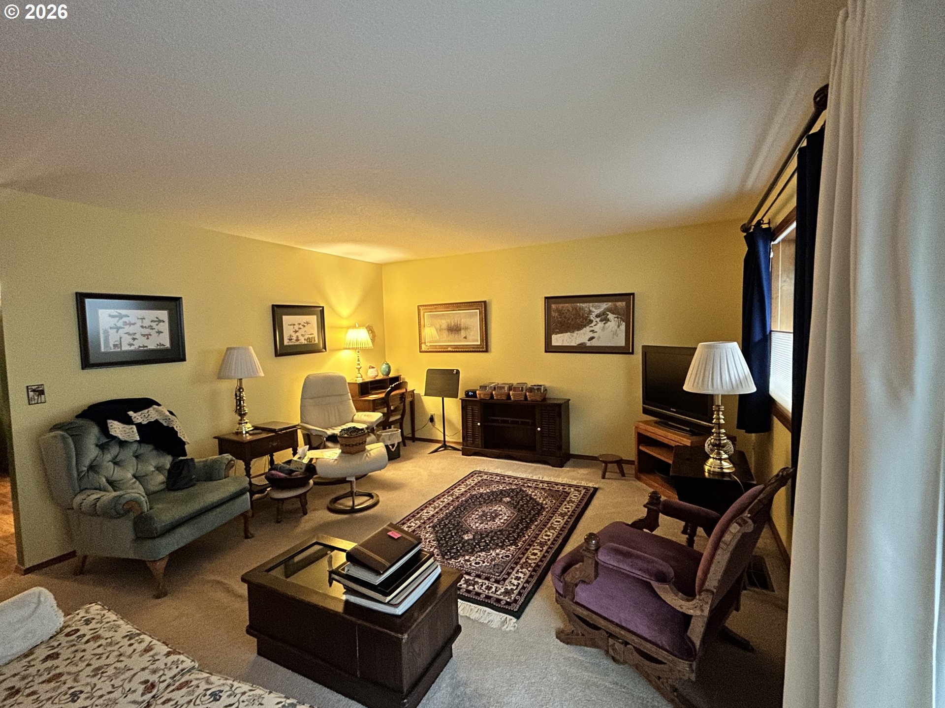 Photo #6: 241770502 Listing: Photo #6