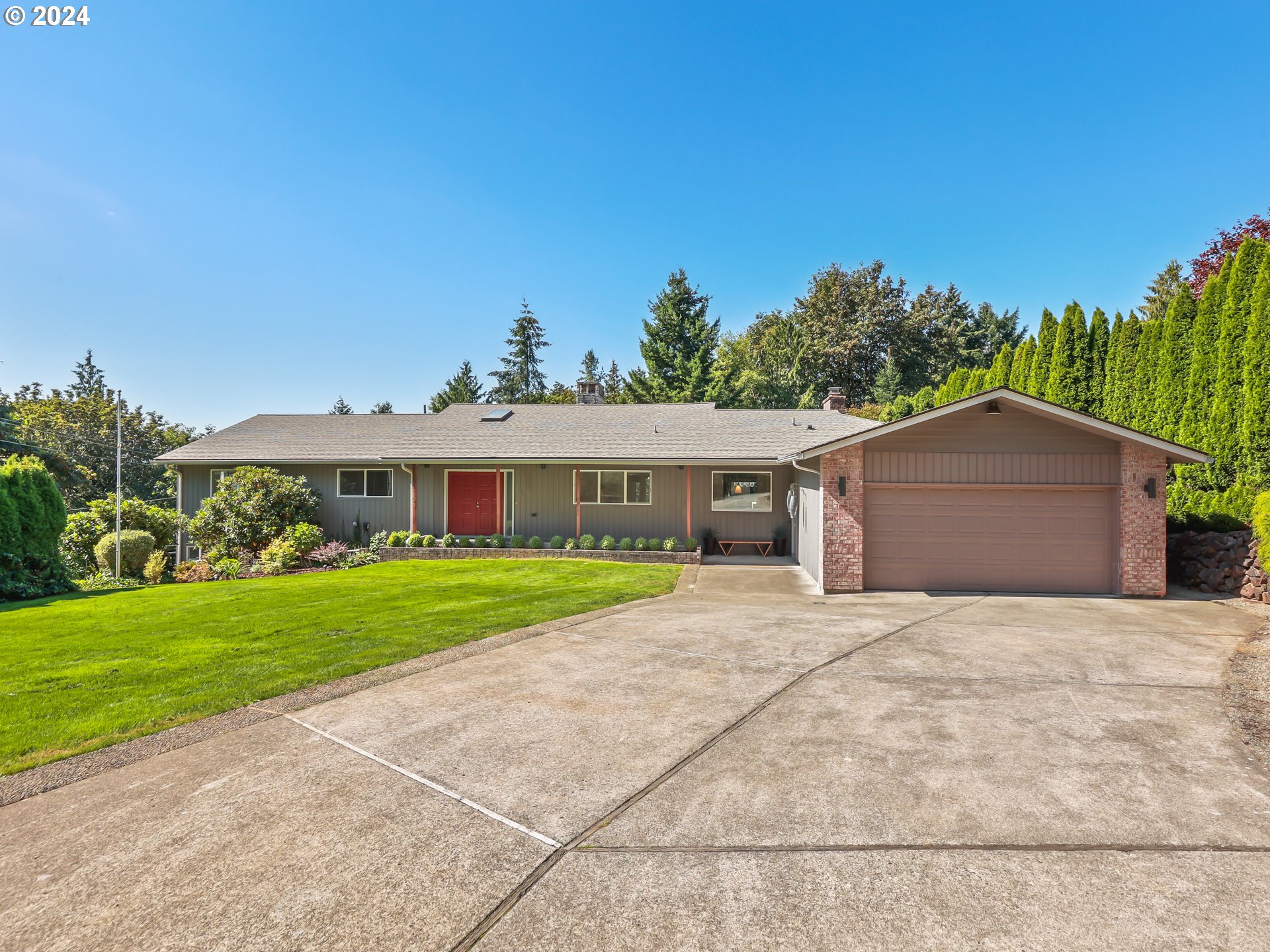 Photo of 102 SUNSET LN Longview WA 98632