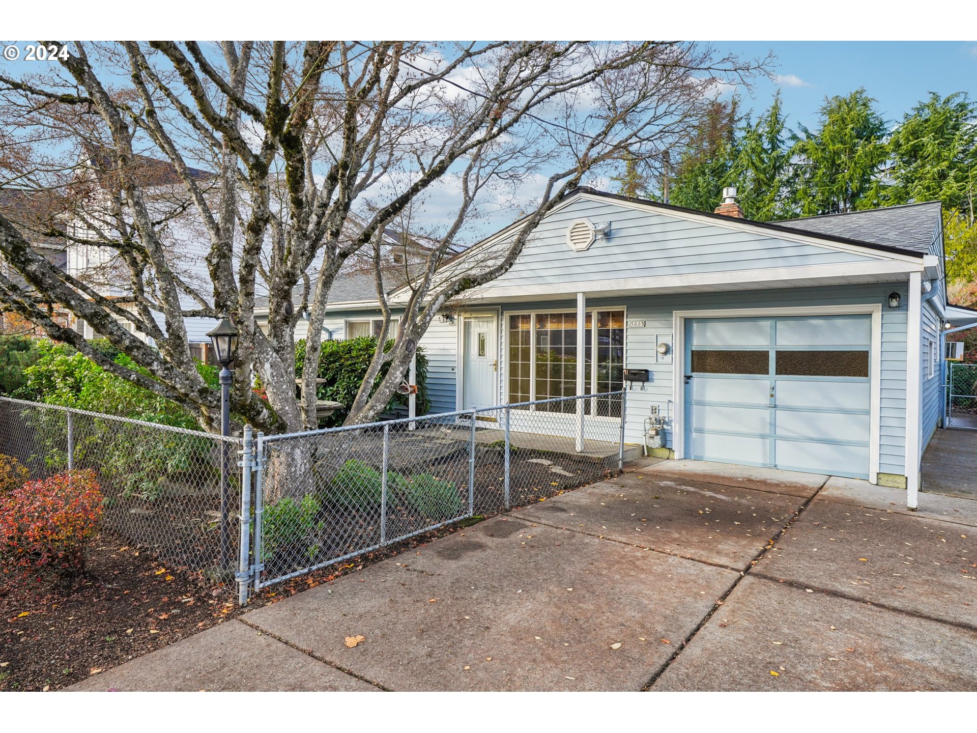 Photo of 5815 TOLMAN ST Portland OR 97206