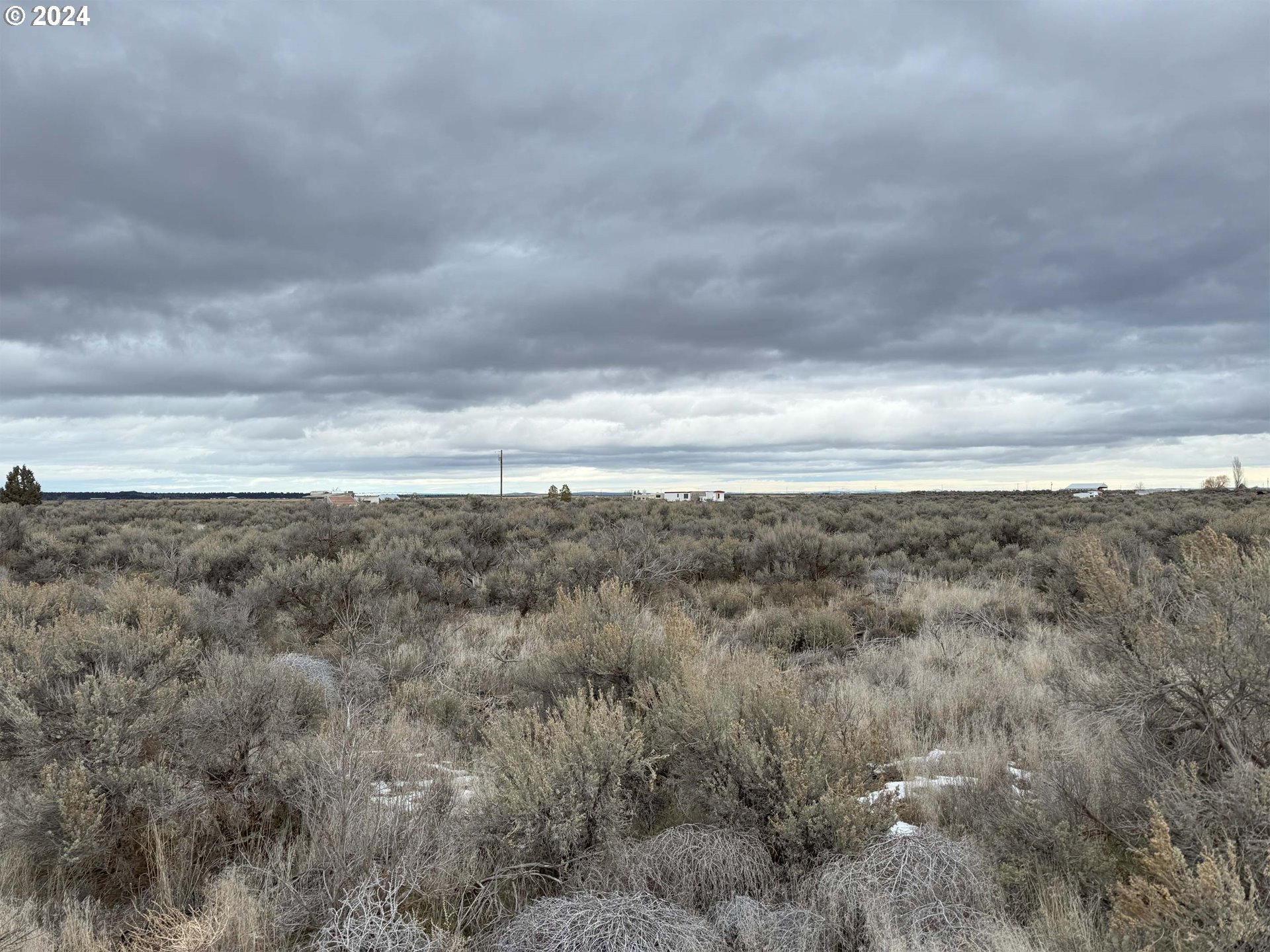 Glitter LN 5900 UNIT 5900, Christmas Valley, OR, 97641