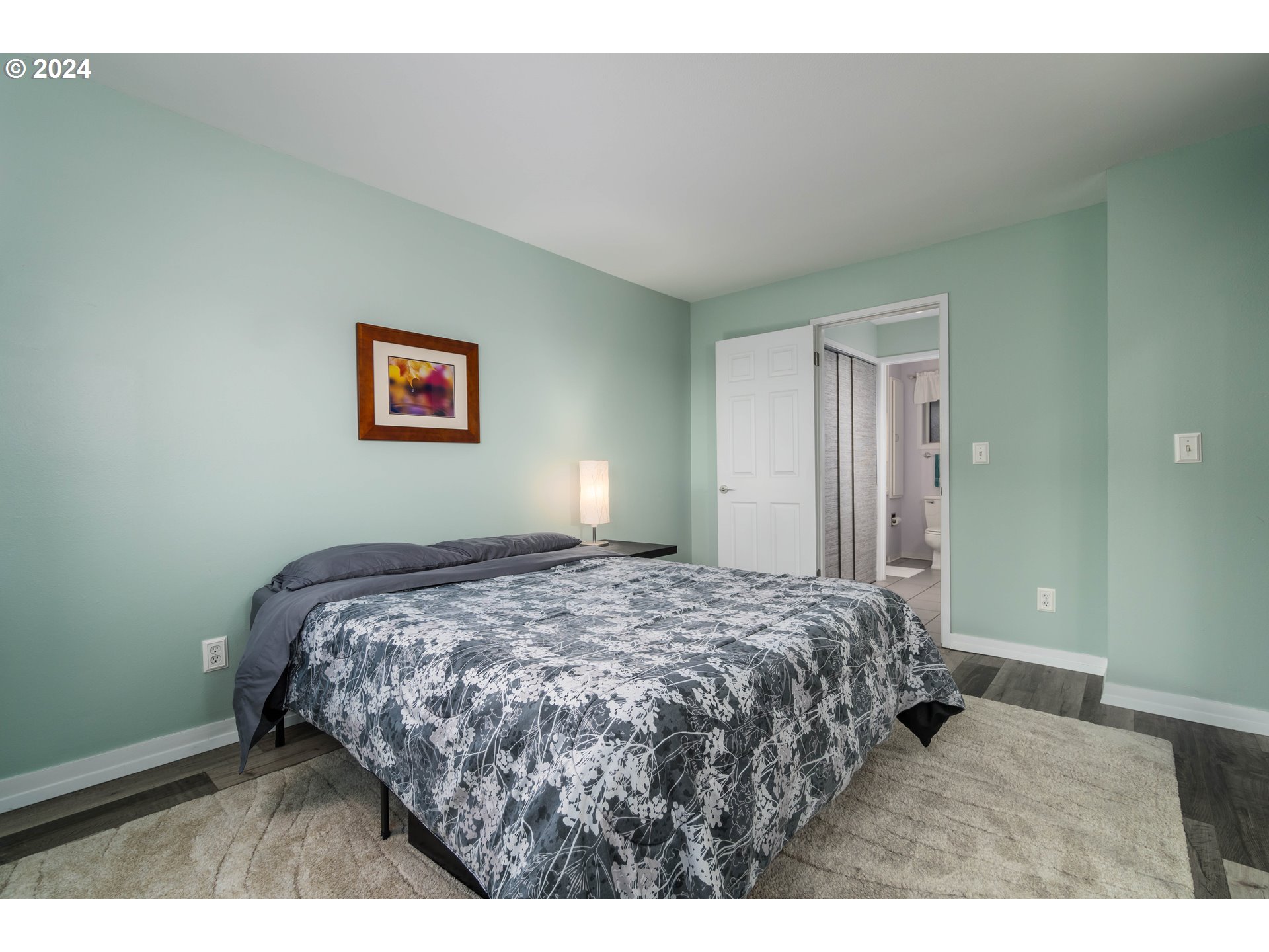 Photo #3: 24184976 Listing 