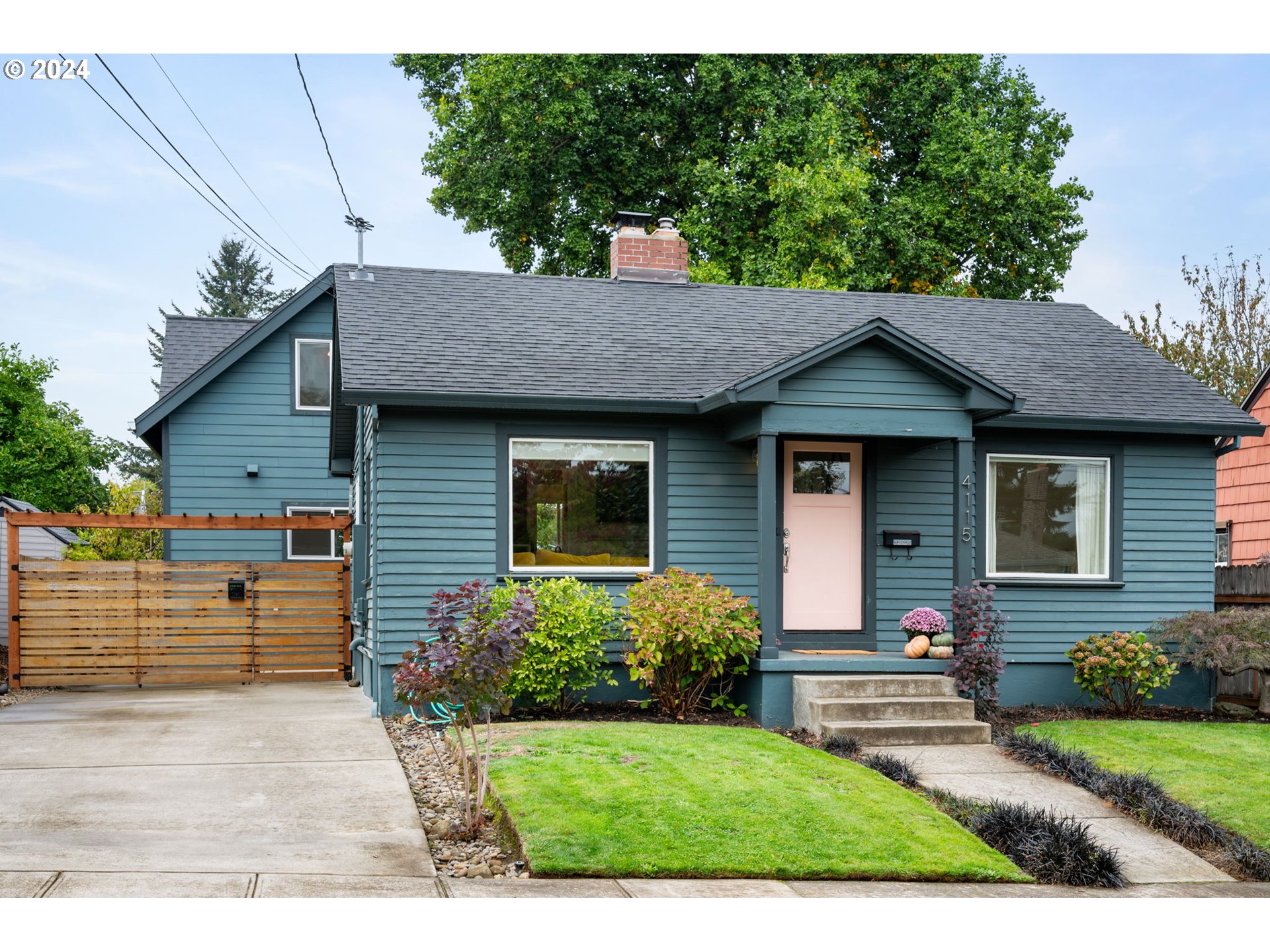 Photo of 4115 70TH AVE Portland OR 97218