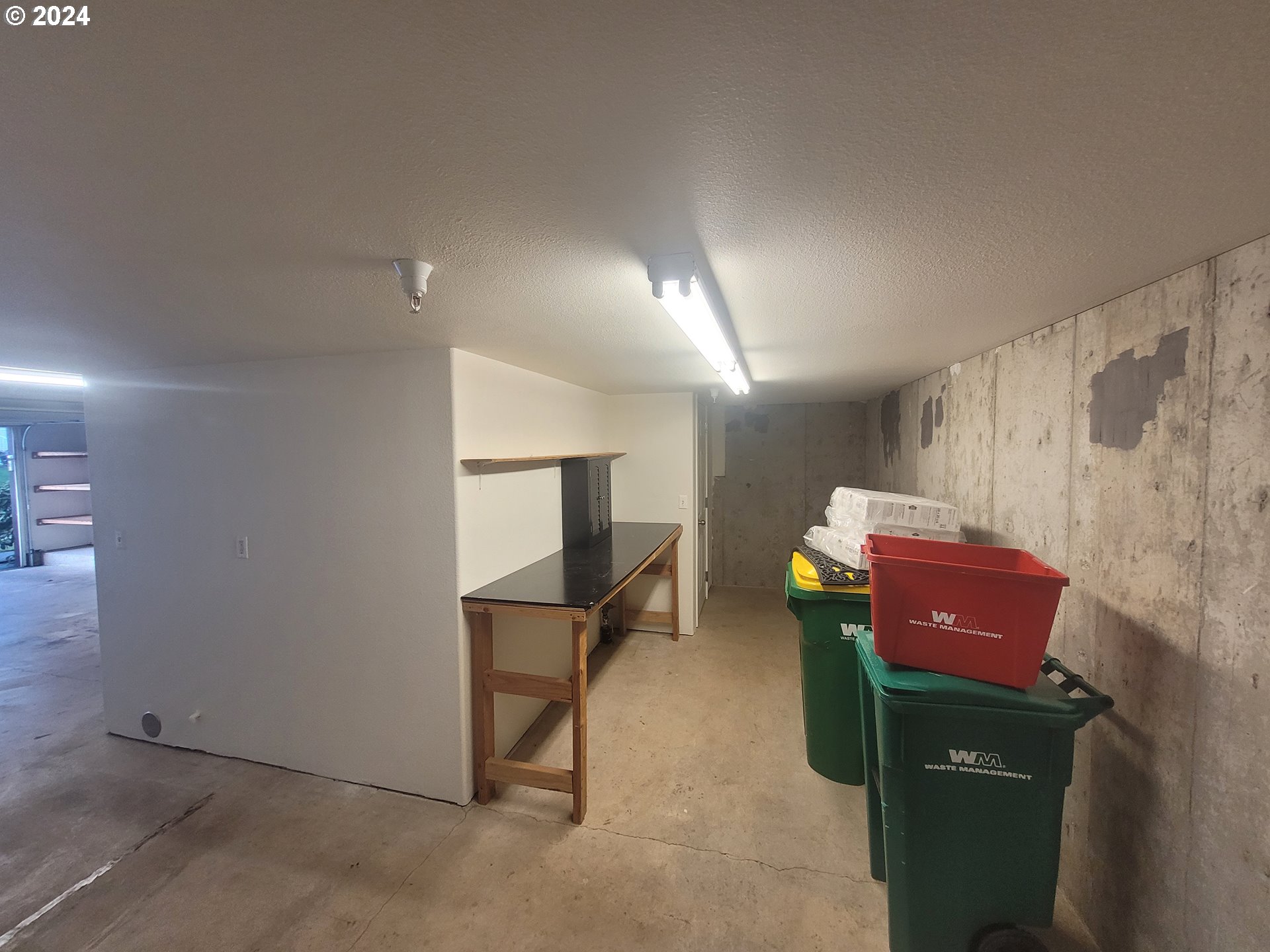 Photo #2: 24191980 Listing 