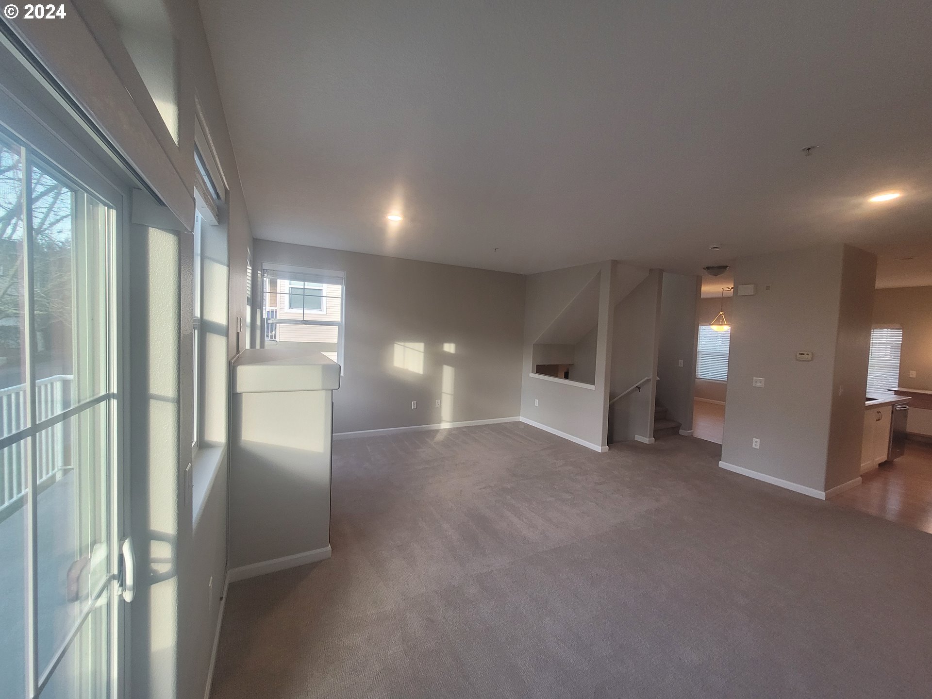 Photo #5: 24191980 Listing 