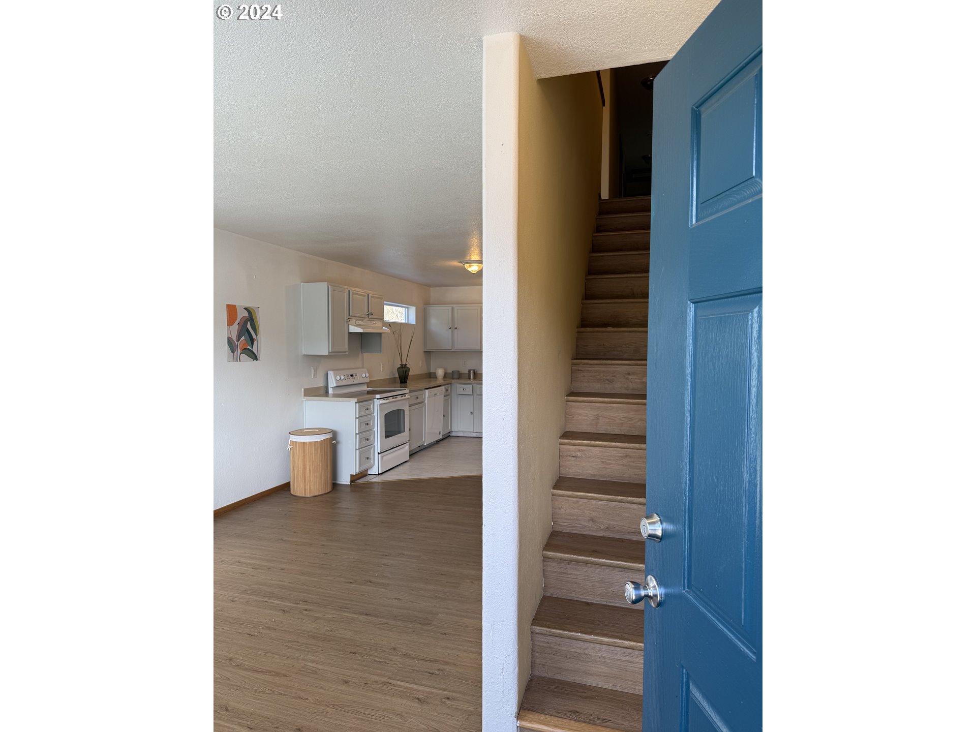 9845 N LOMBARD ST, Portland, OR, 97203