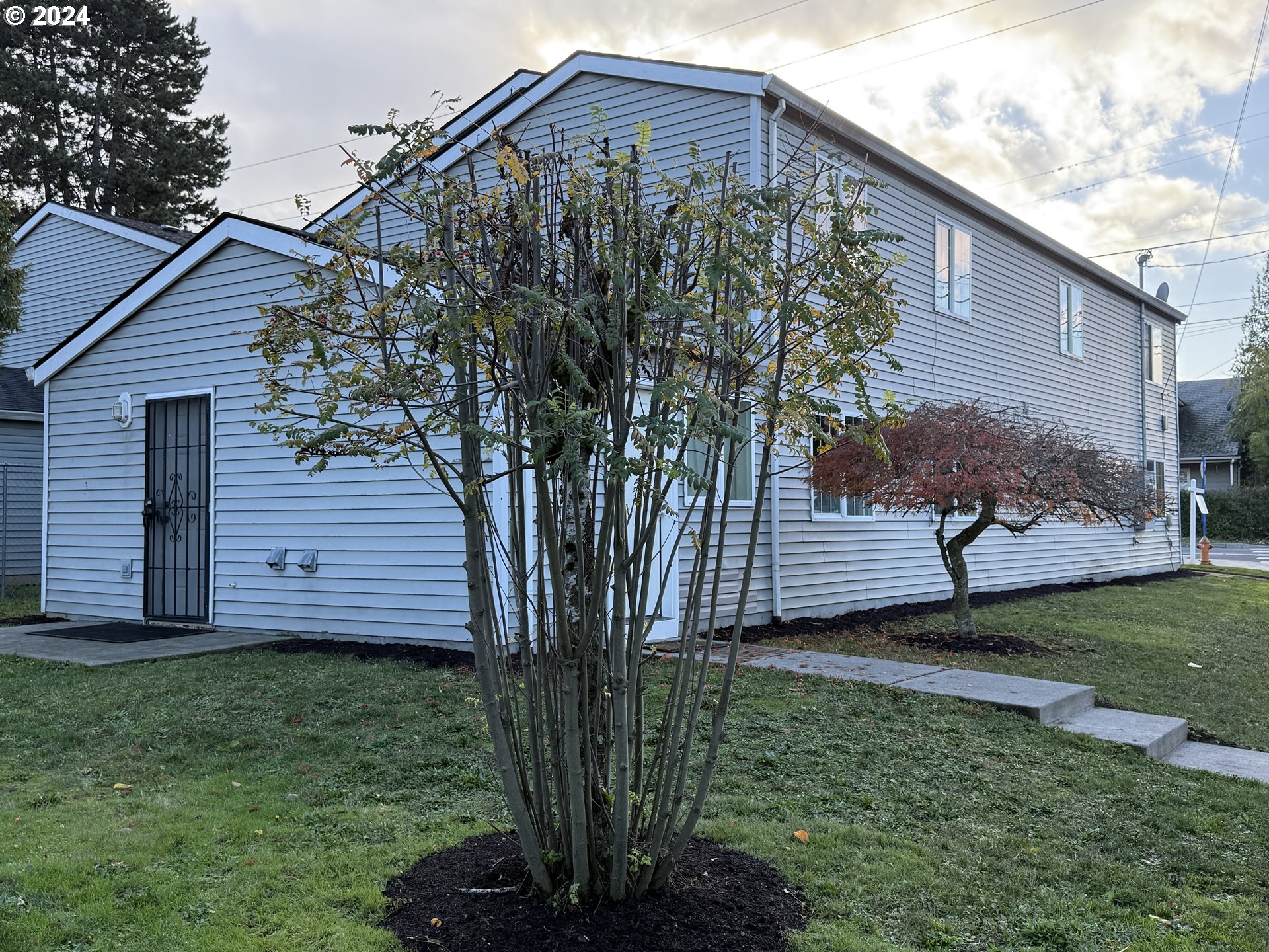 9845 N LOMBARD ST, Portland, OR, 97203