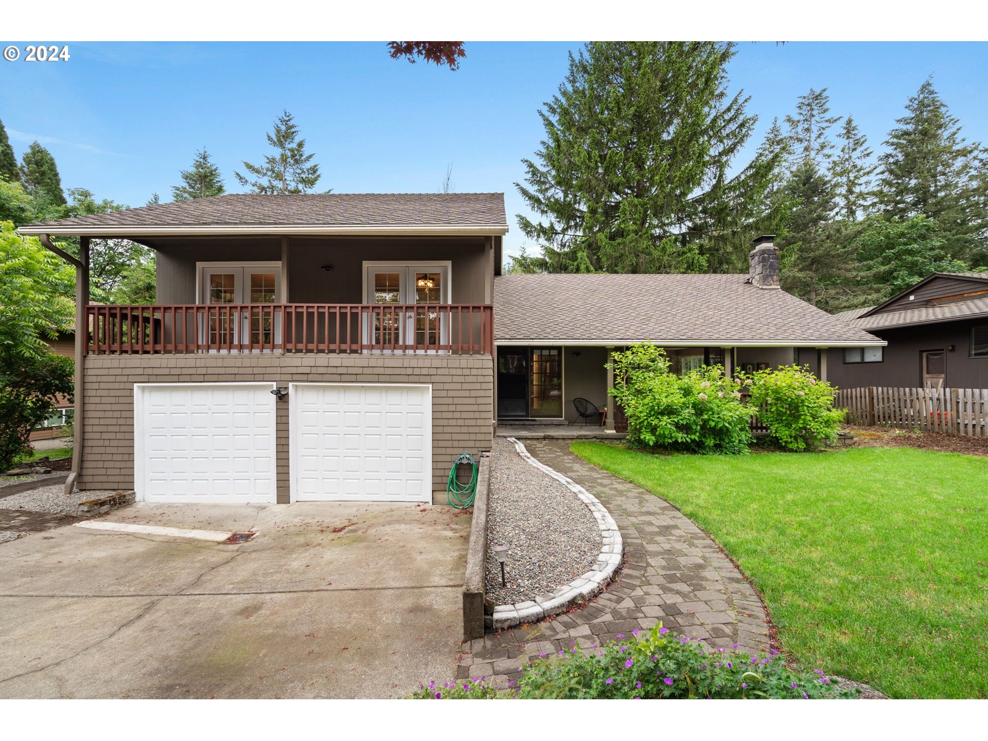 Photo of 91 TANGLEWOOD DR Lake Oswego OR 97035