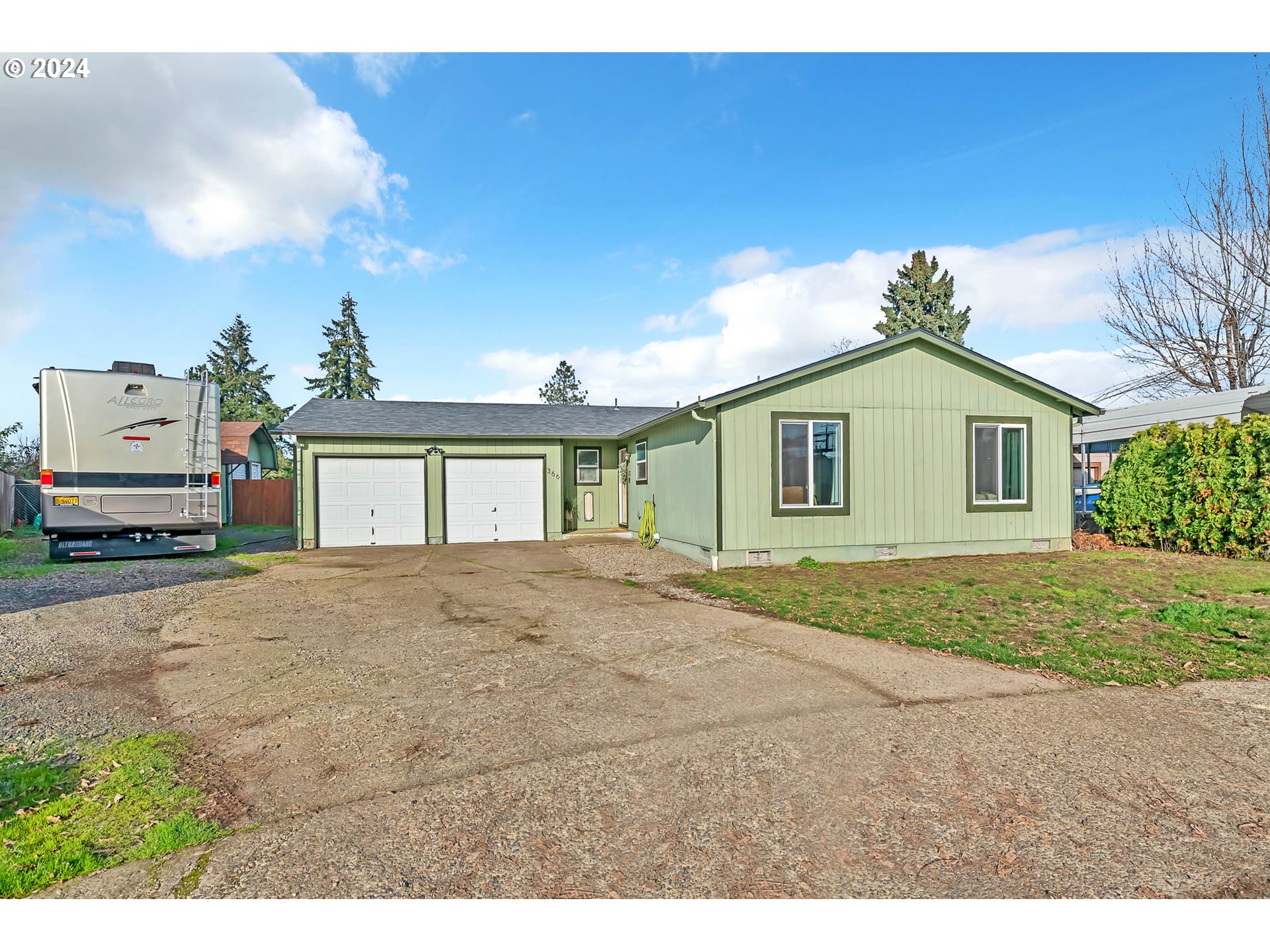 Photo of 366 BERTELSEN RD Eugene OR 97402