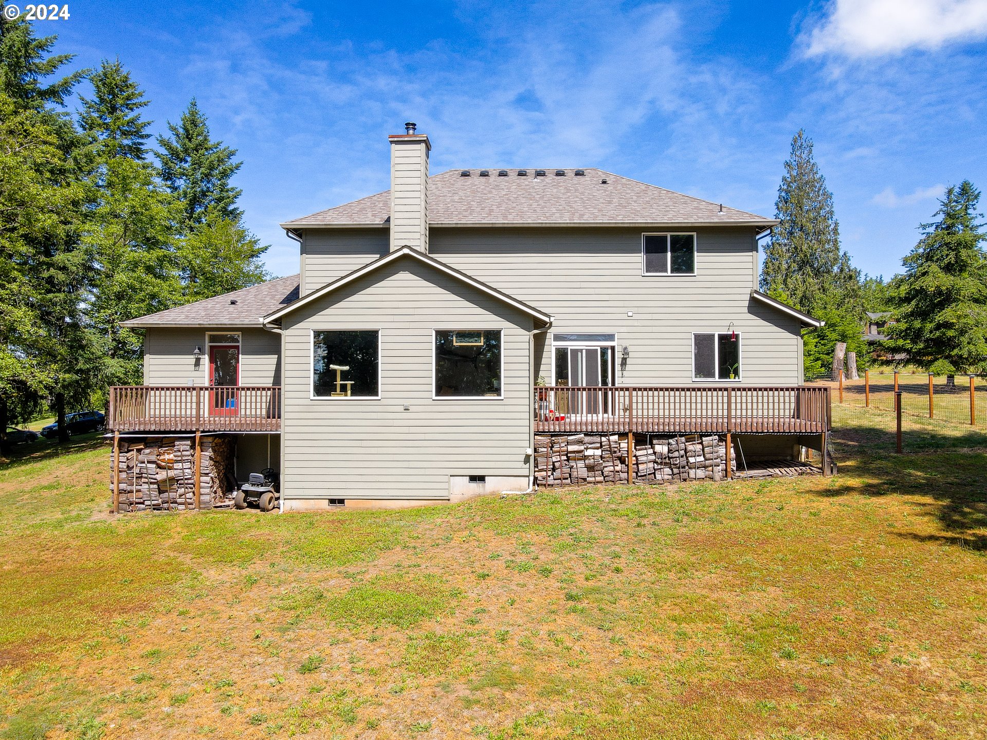 123  Black Jack Dr, Kalama, WA 98625