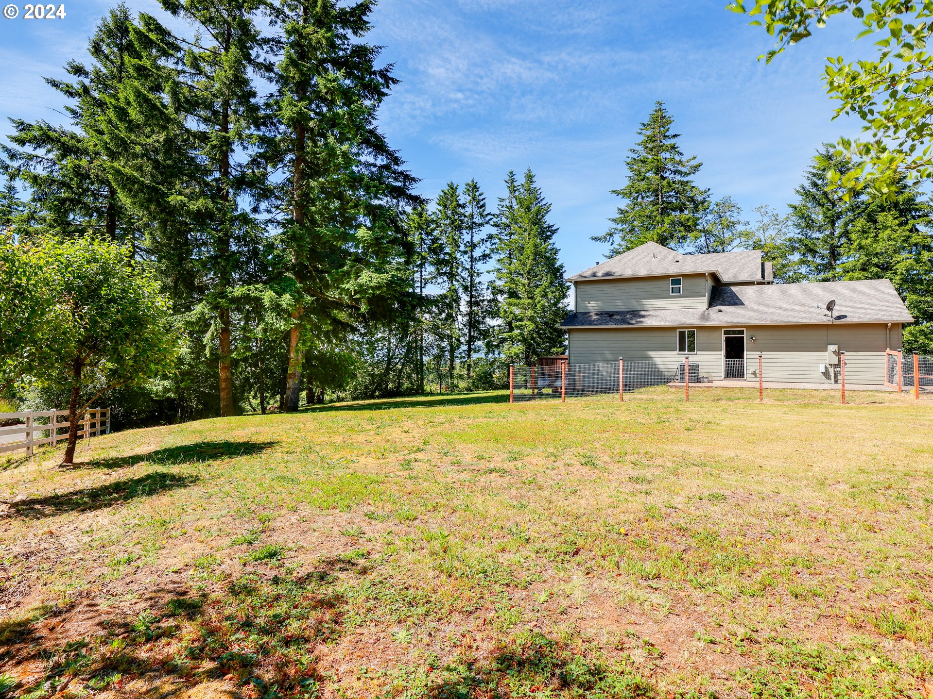 123  Black Jack Dr, Kalama, WA 98625