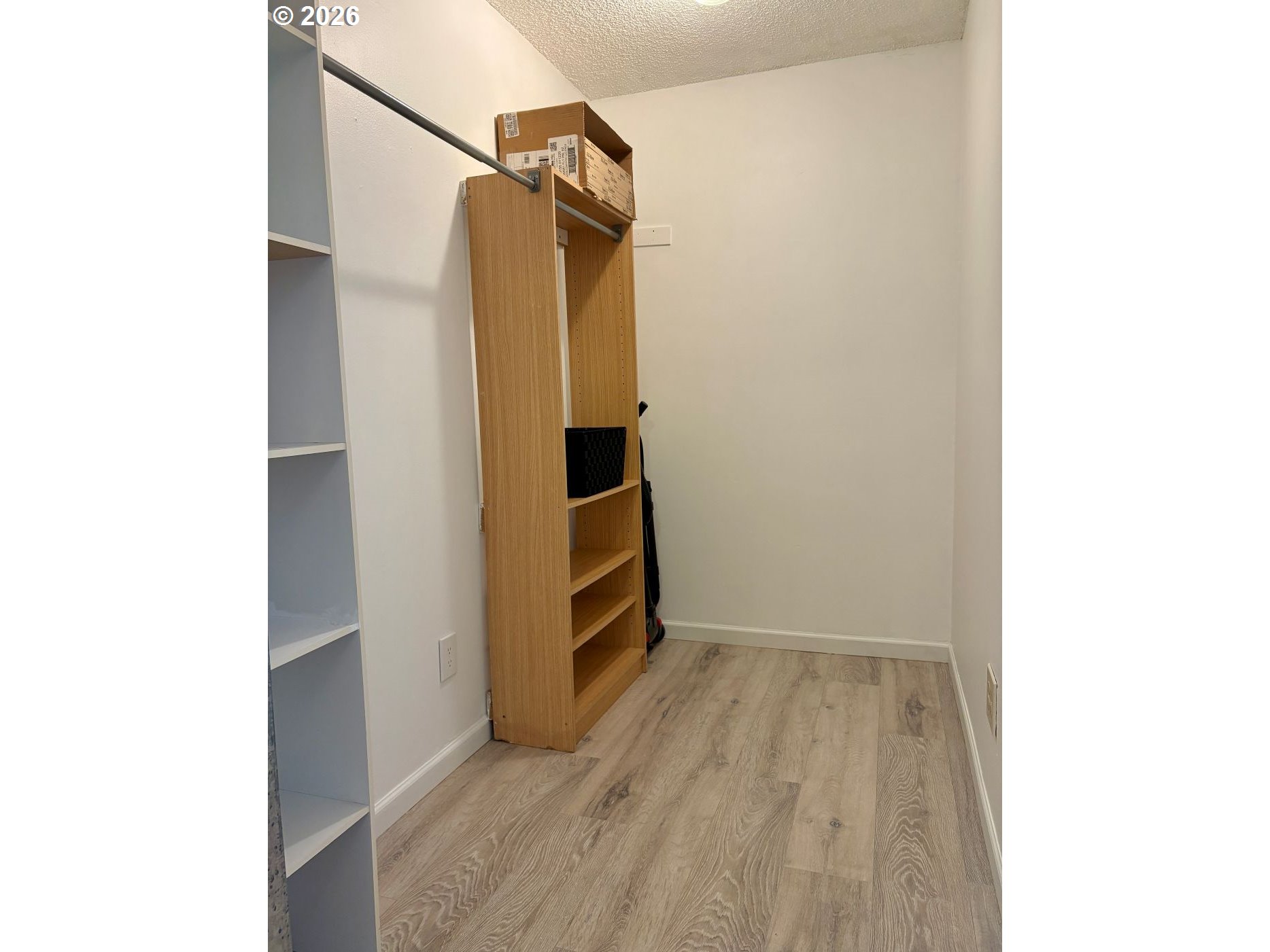 Photo #10: 242041806 Listing: Photo #10