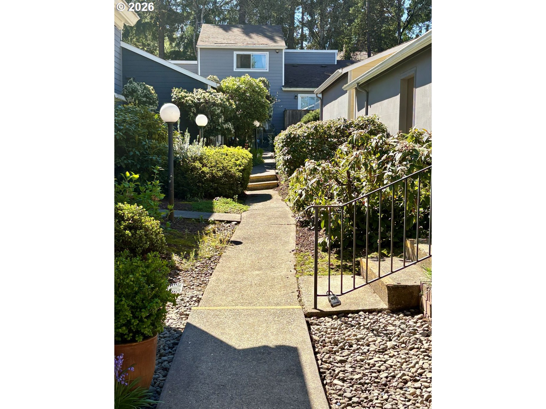 Photo #17: 242041806 Listing: Photo #17