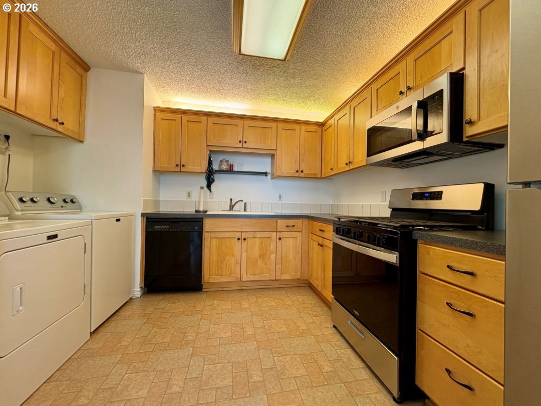 5590 SW MURRAY BLVD, Beaverton, OR, 97005