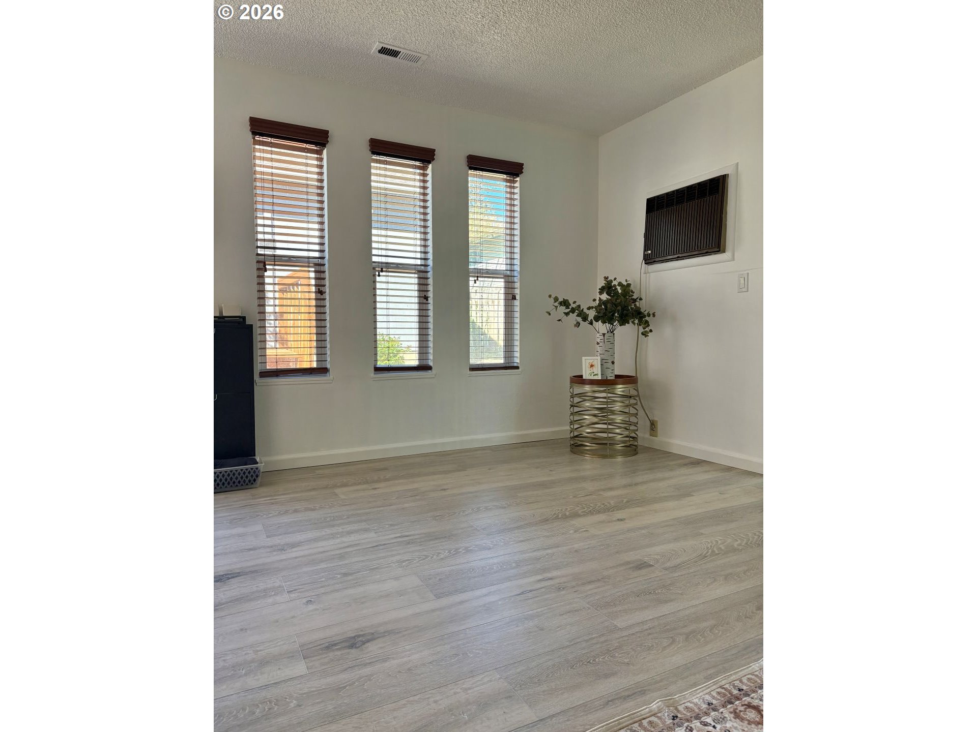 Photo #13: 242041806 Listing: Photo #13