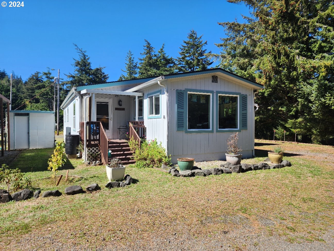 Photo of 702 AGATE BEACH RD Port Orford OR 97465