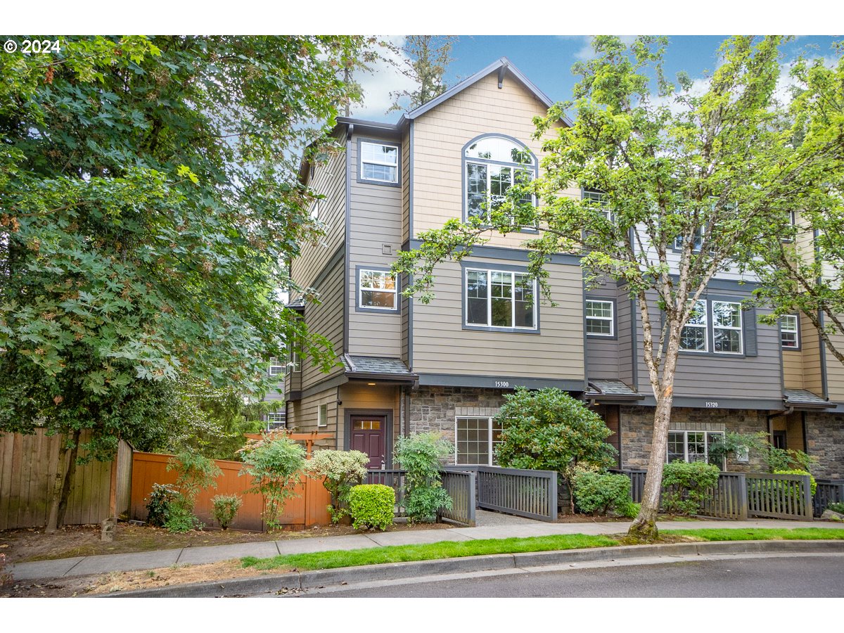 Photo of 15300 DIAMOND ST Beaverton OR 97007