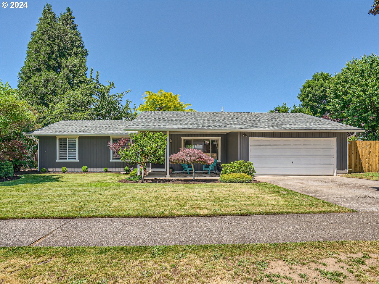 Photo of 2637 EASTLAKE DR Salem OR 97306