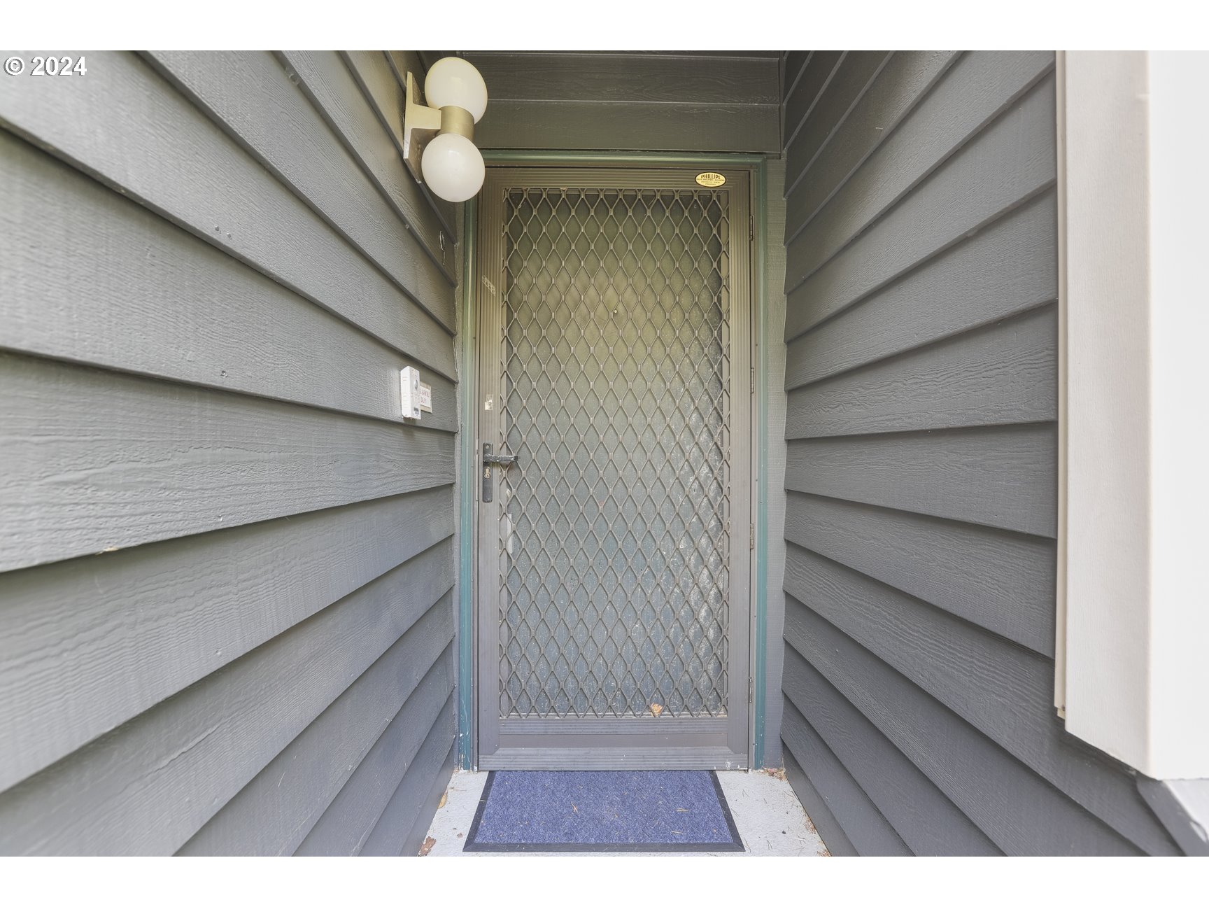 Photo #3: 24213619 Listing 