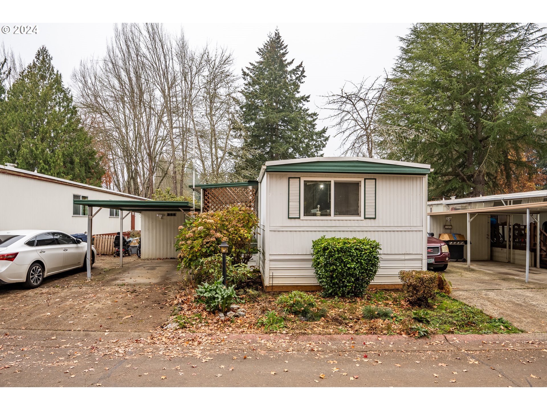 Photo of 4900 ROYAL AVE Eugene OR 97402