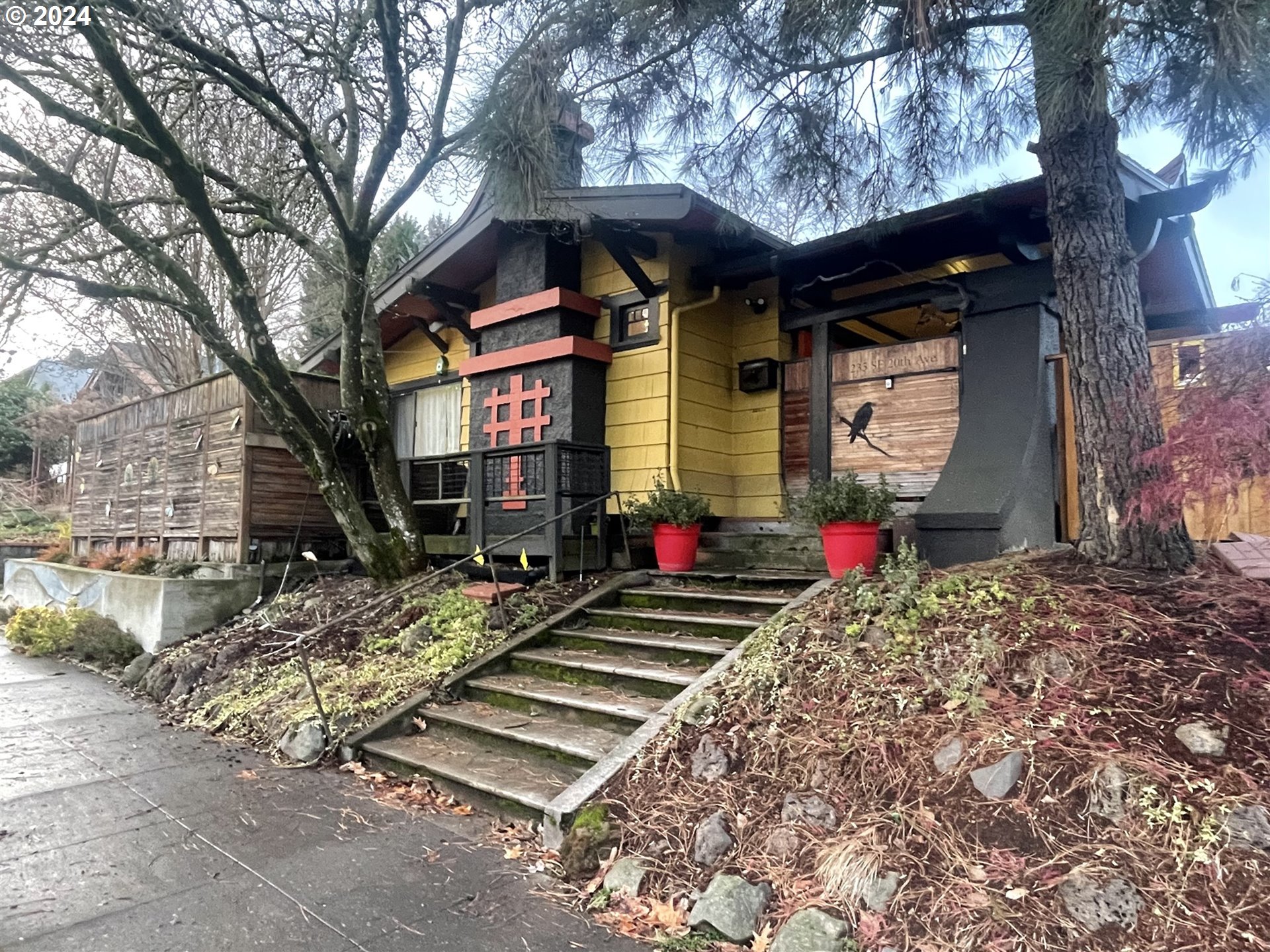 Photo of 235 20TH AVE Portland OR 97214