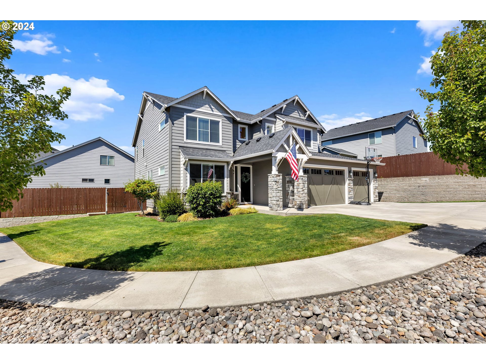 754 N Squire Dr, Ridgefield, WA 98642