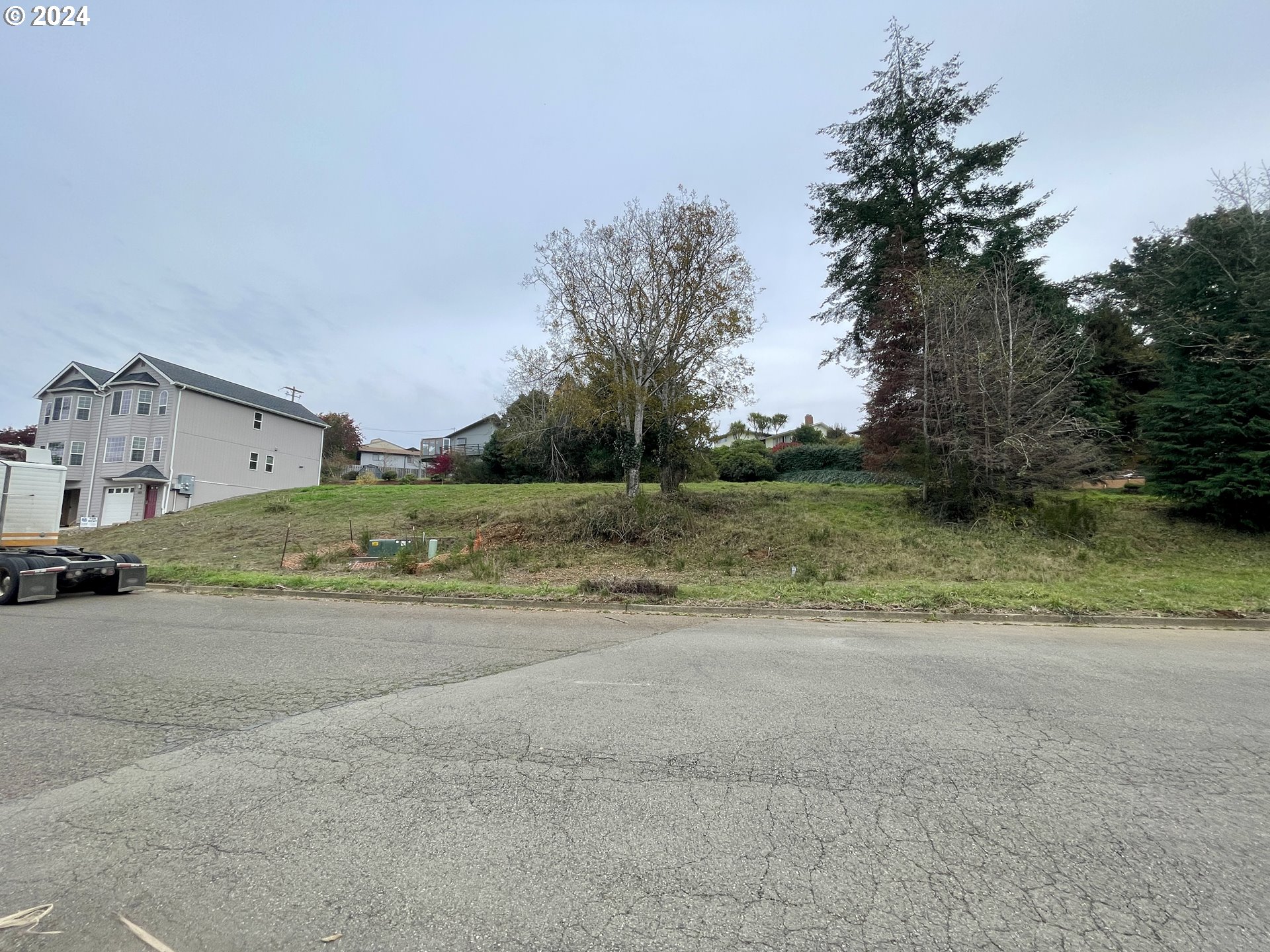 Photo of 7th RD Coos Bay OR 97420