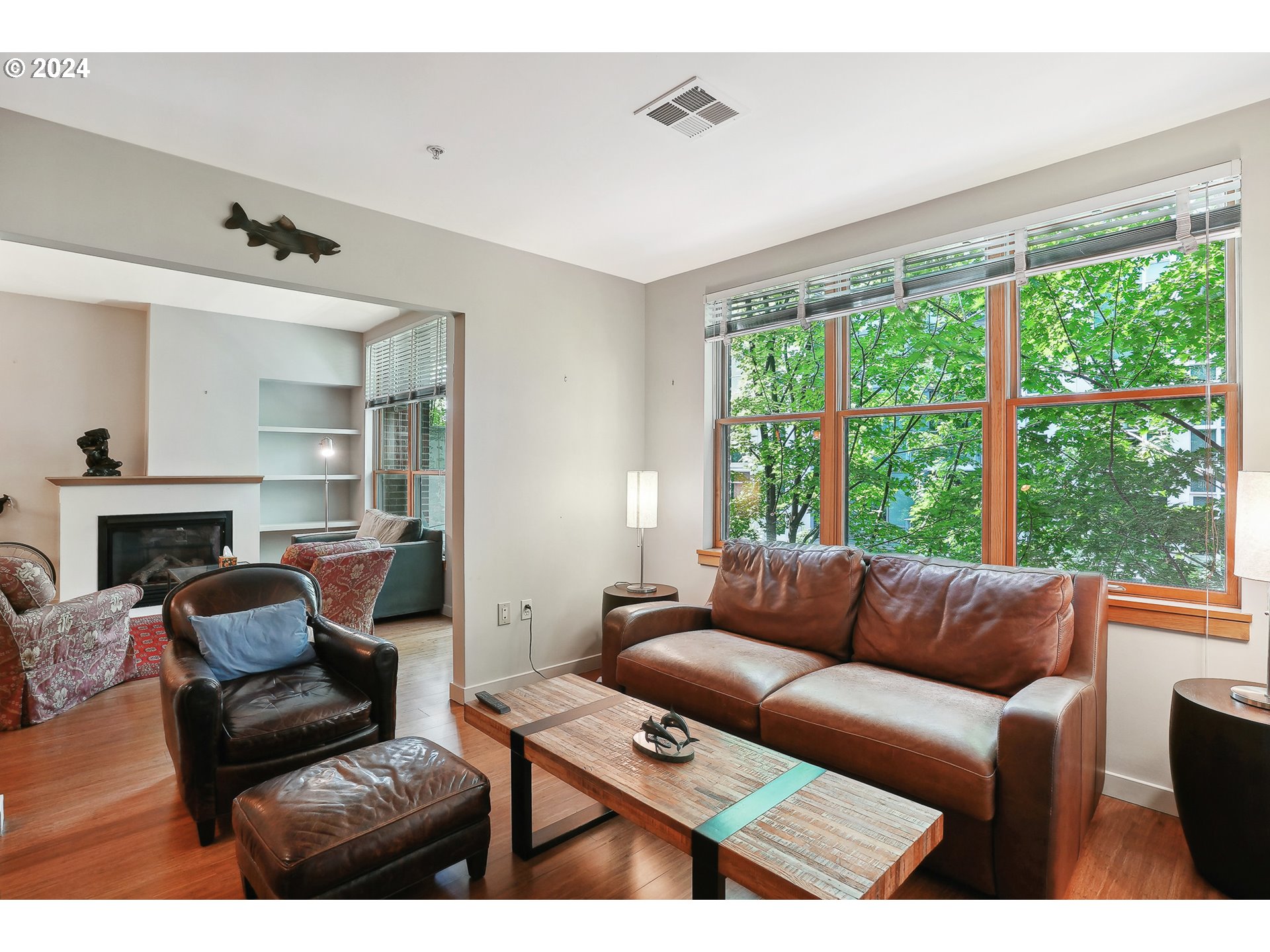 Photo #6: 24224939 Listing 