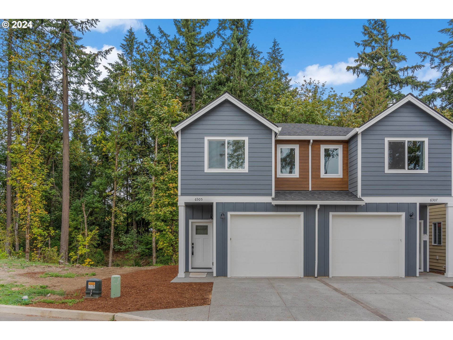 Photo #2: 242275281 Listing: Photo #2