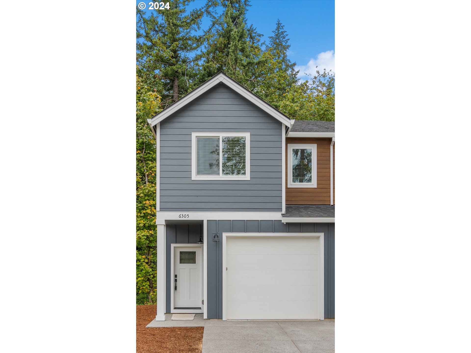 Photo #3: 242275281 Listing: Photo #3