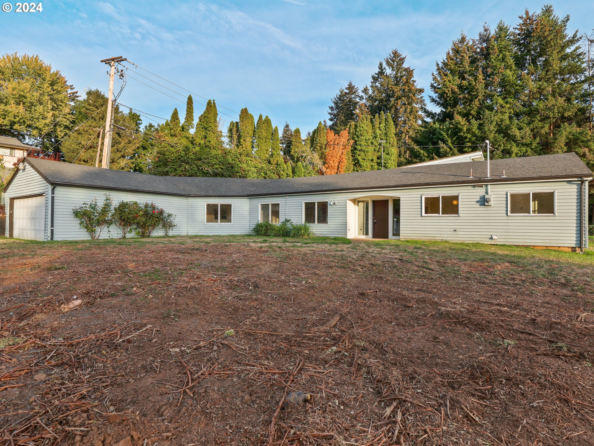 8417 NW Fruit Valley Rd, Vancouver, WA 98665