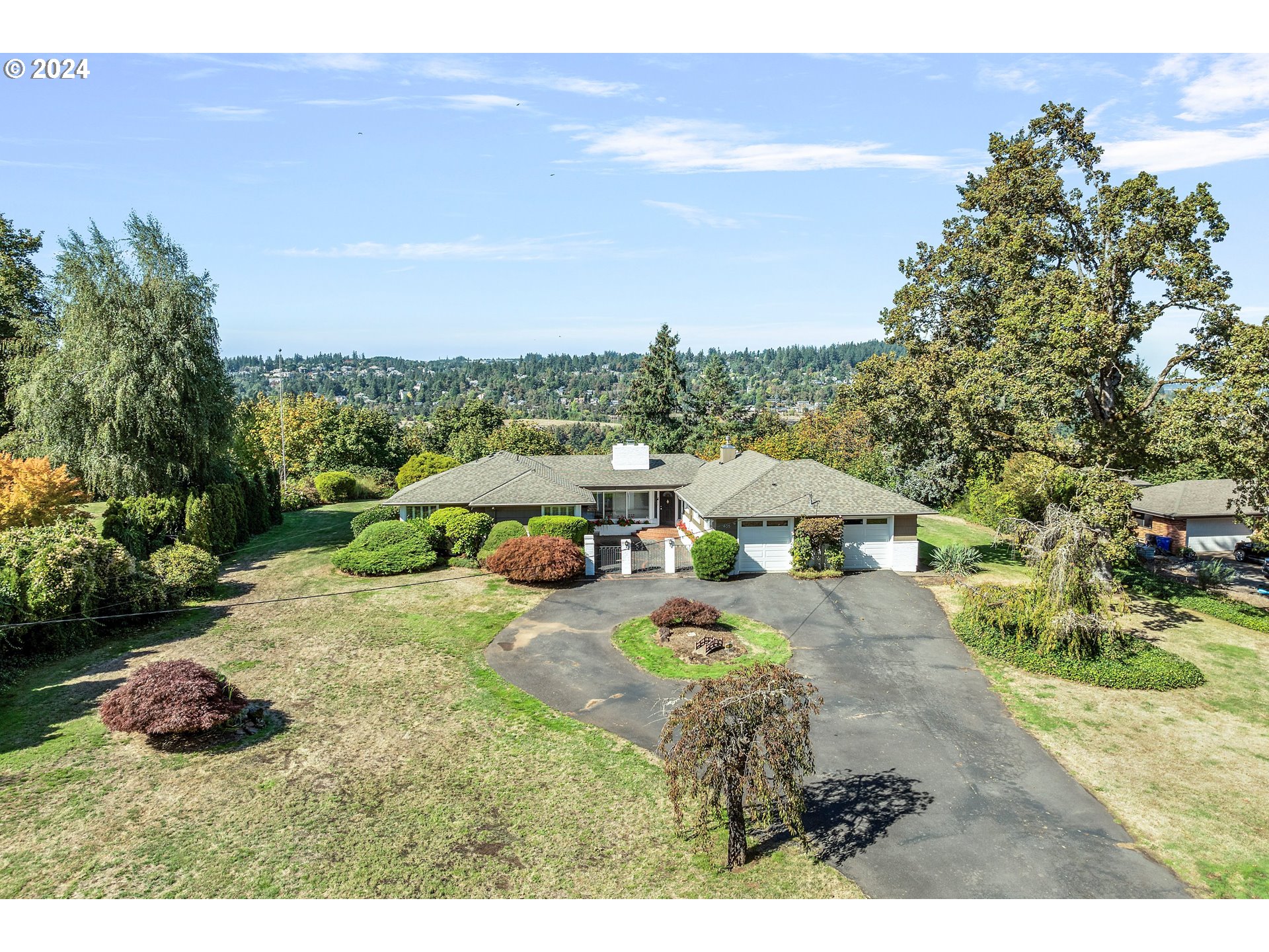 Photo of 405 OGDEN DR Oregon City OR 97045