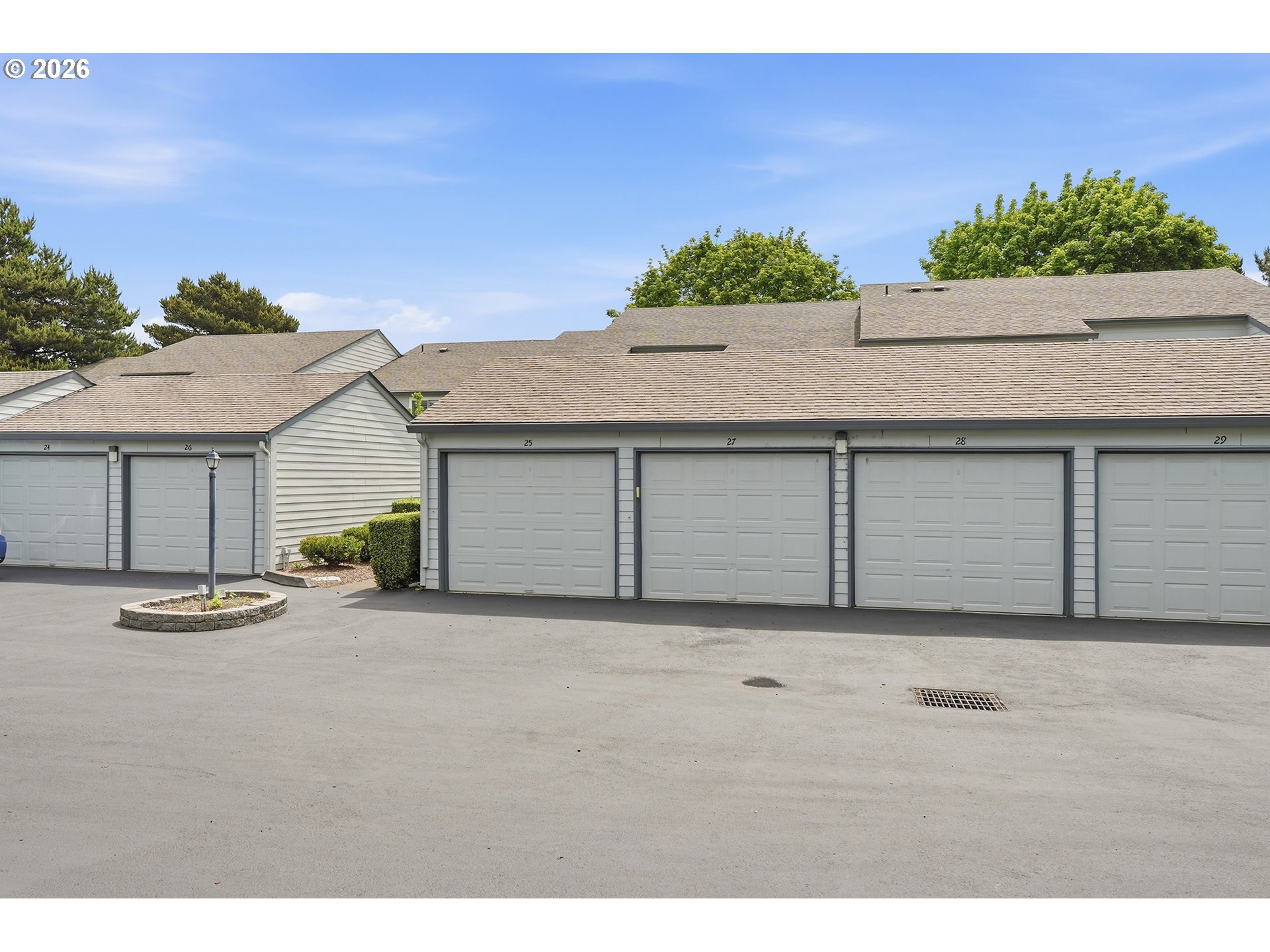 Photo #3: 242344240 Listing: Photo #3