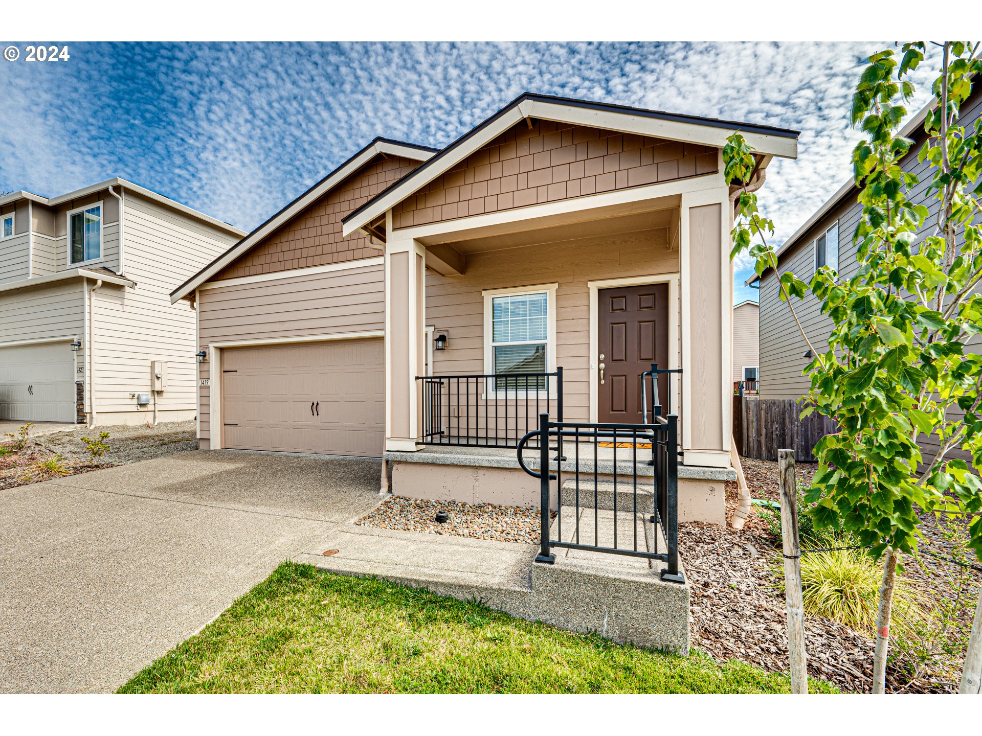 1419 W 16th Cir, La Center, WA 98629