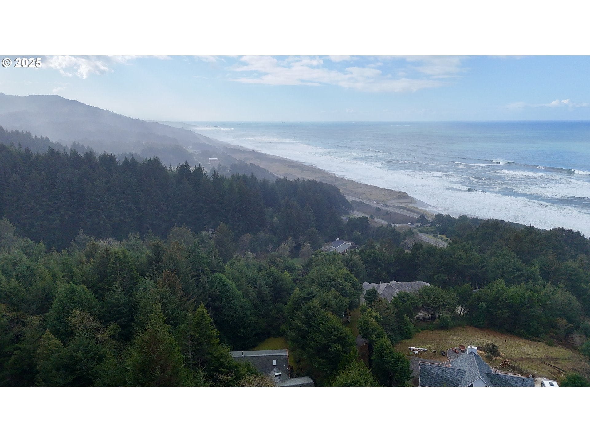 Mutts, Gold Beach, OR, 97444