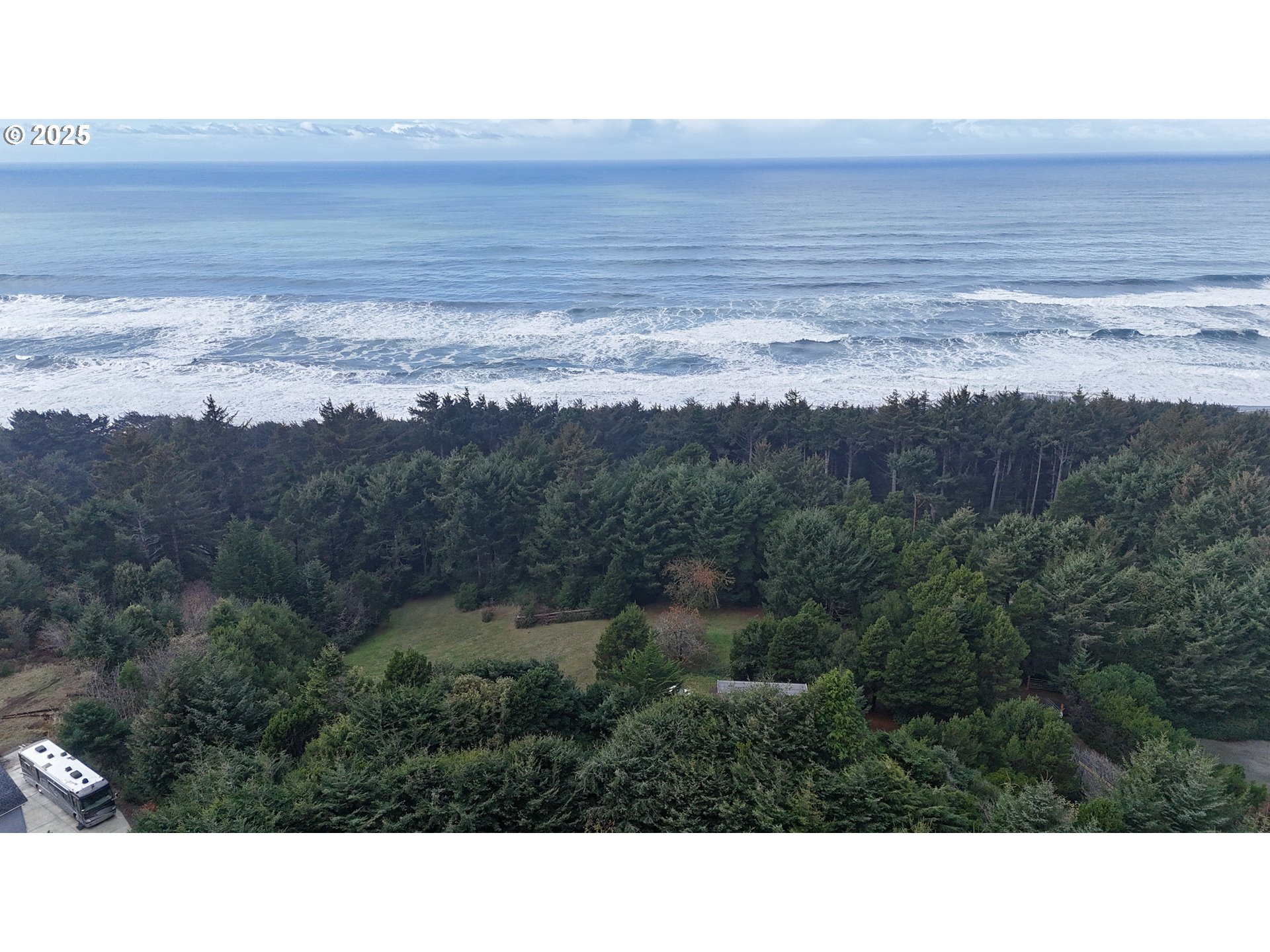 Mutts, Gold Beach, OR, 97444