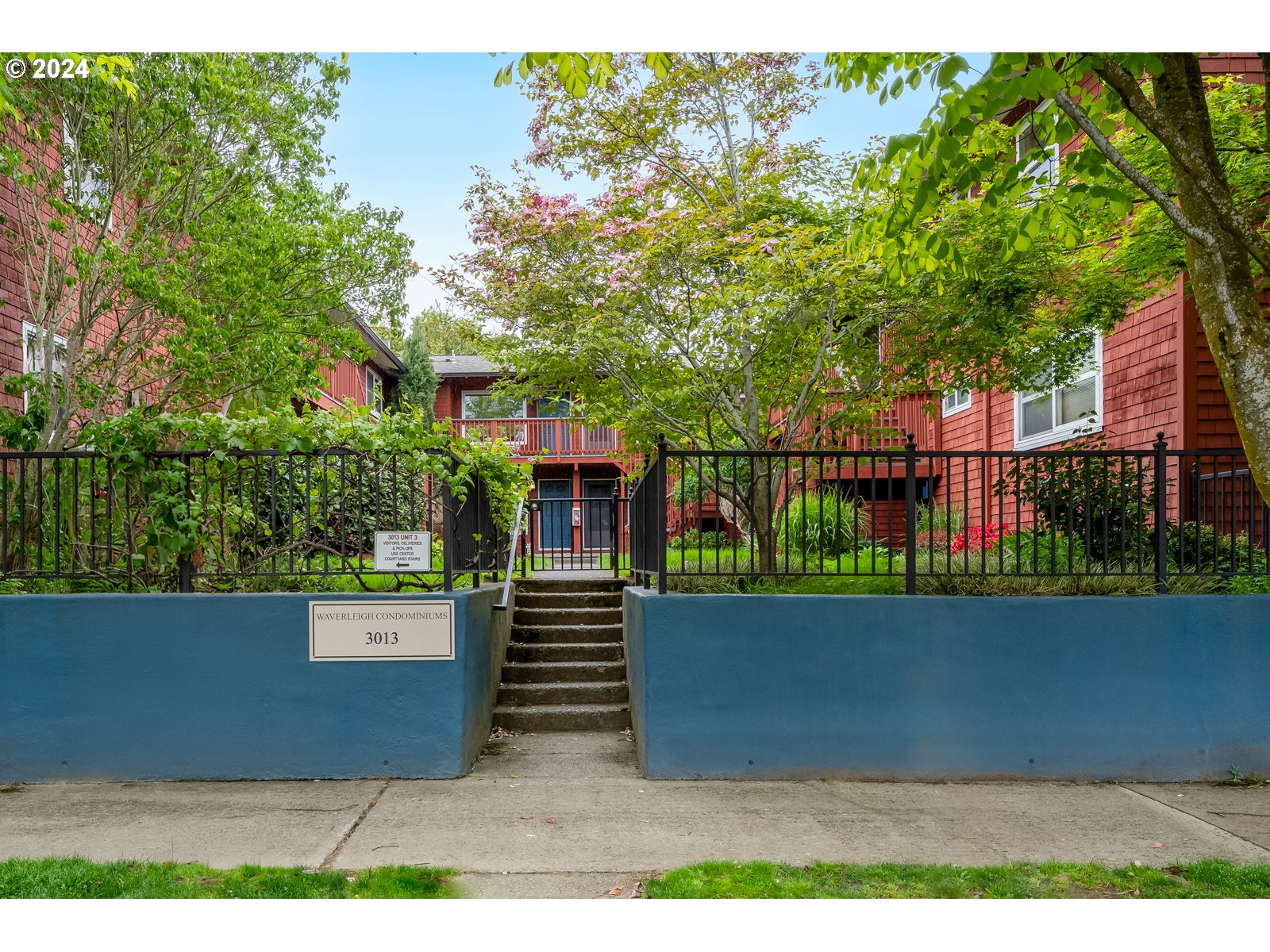 Photo #3: 24240862 Listing 