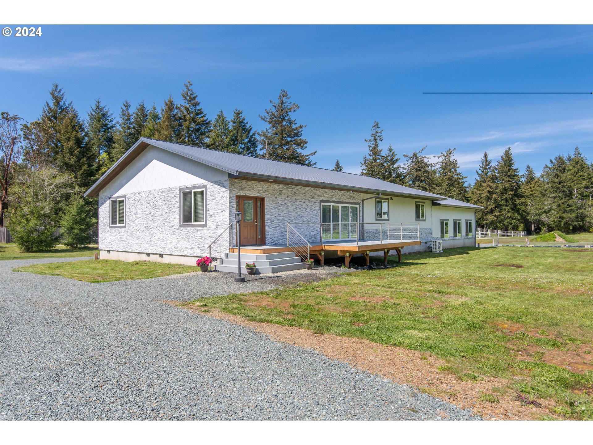 Photo of 87829 TWO MILE LN Bandon OR 97411