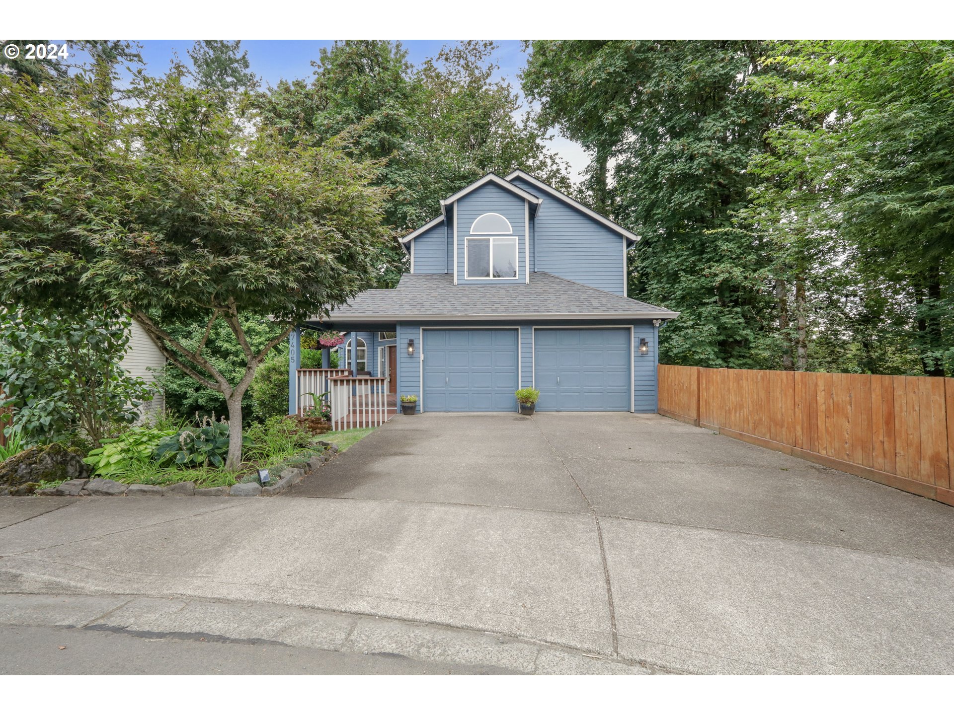 Photo of 17405 WAKE ROBIN CIR Oregon City OR 97045