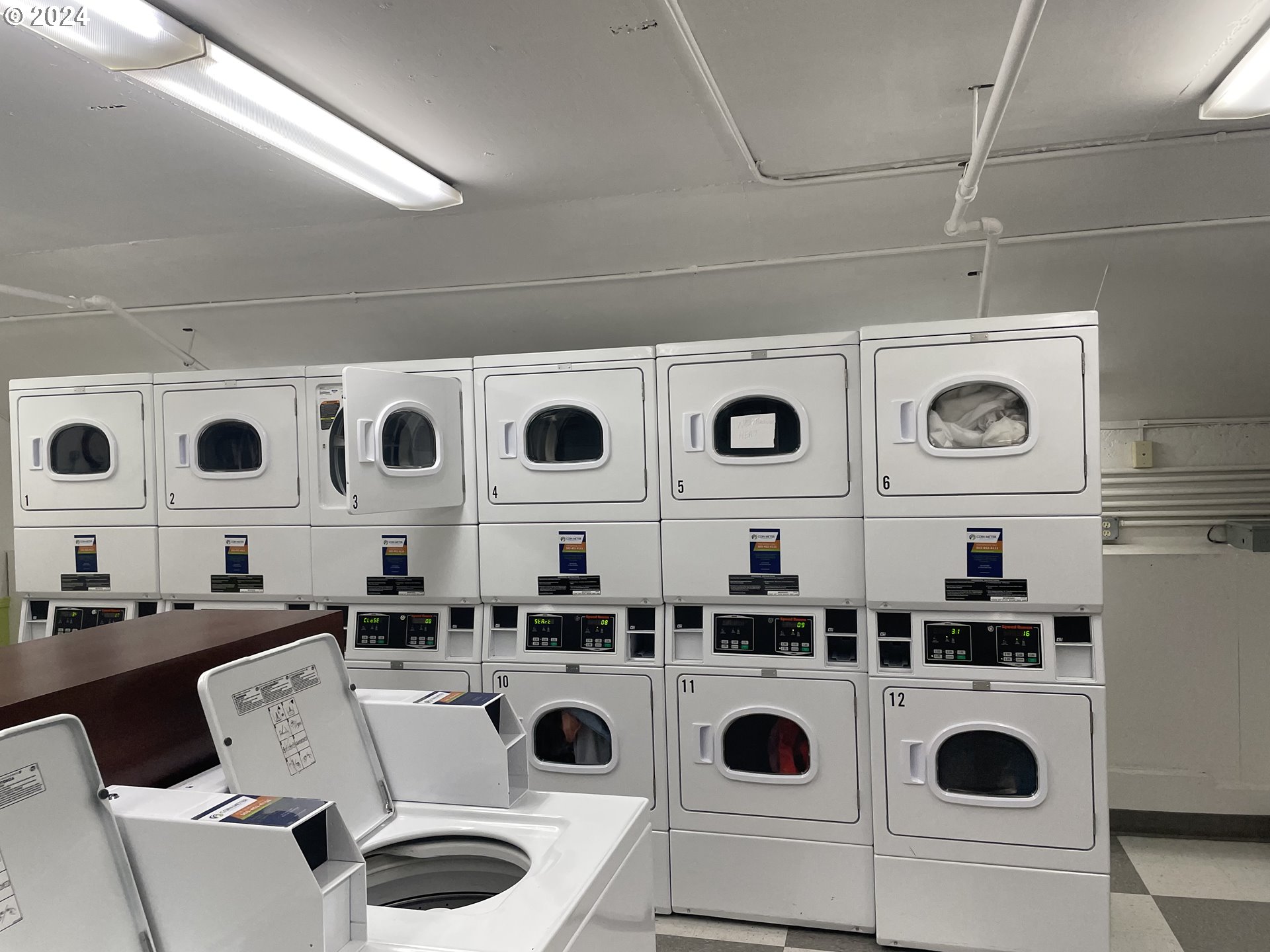 Photo #6: 24247965 Listing 