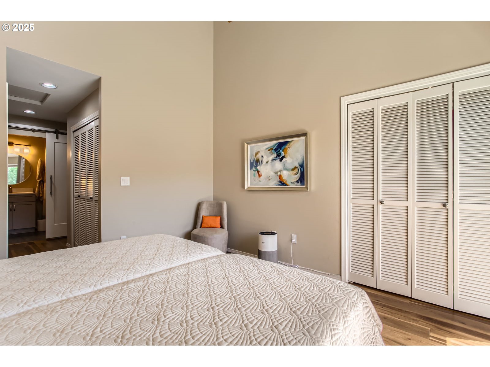 Photo #14: 242484602 Listing: Photo #14