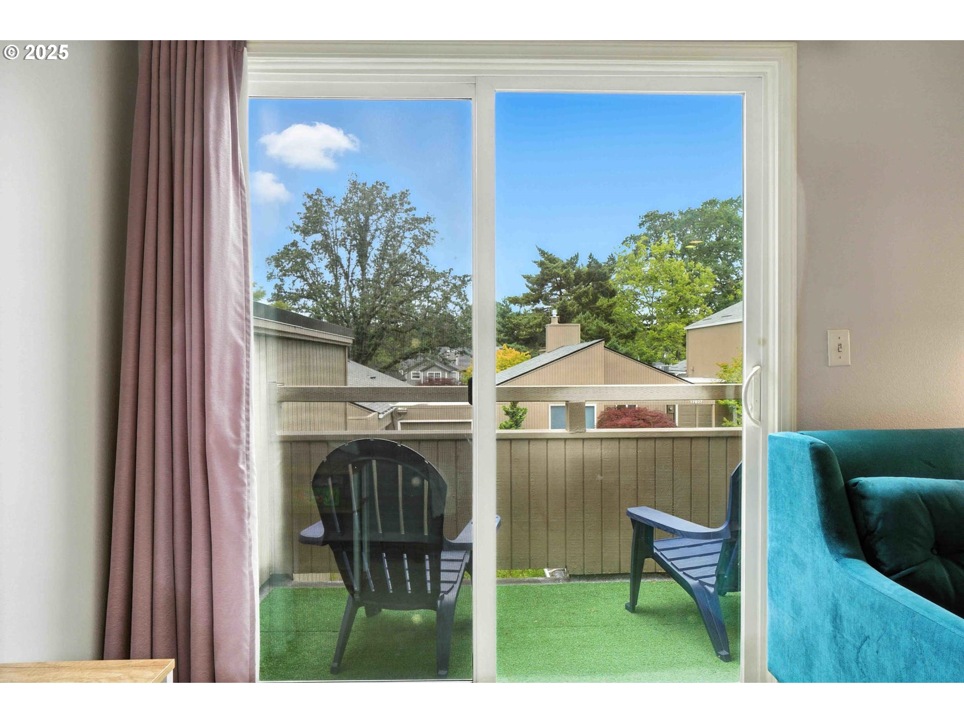 Photo #20: 242518978 Listing: Photo #20