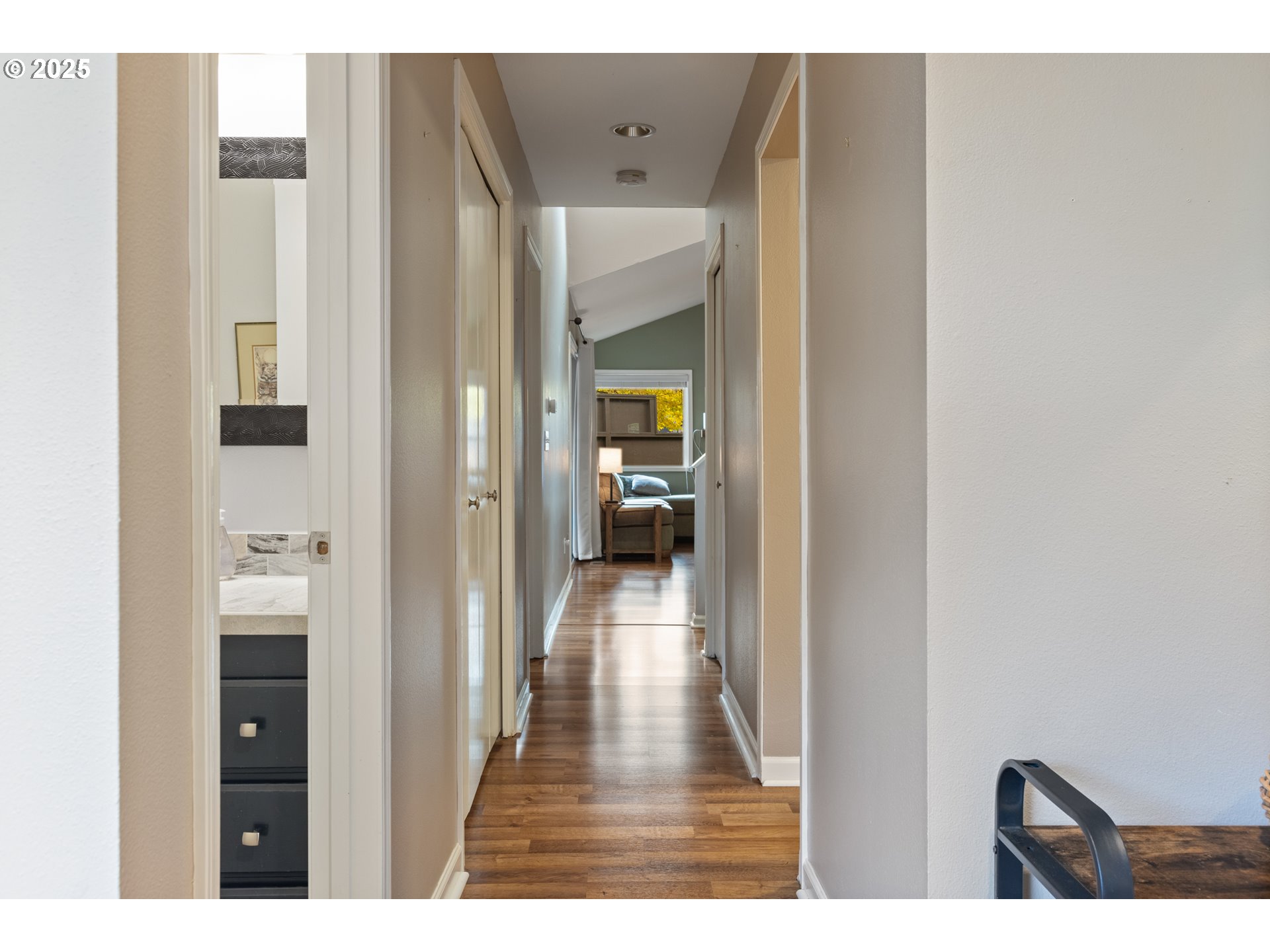 Photo #26: 242518978 Listing: Photo #26